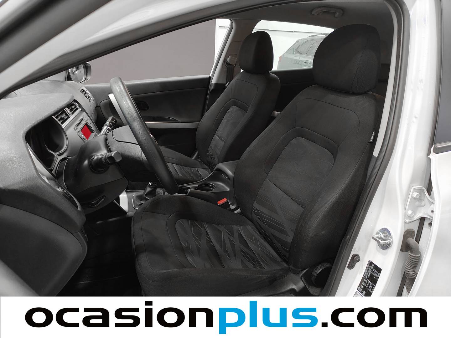 Foto asientos delanteros KIA Ceed Kia Ceed 1.4 CRDi WGT Concept (90 CV)
