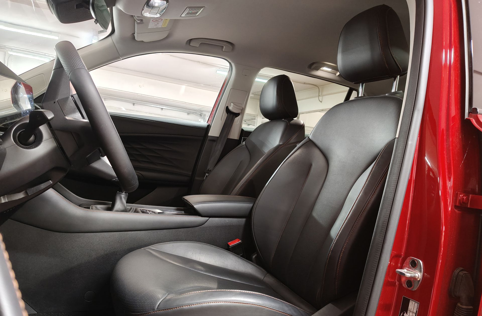 MG HS 1.5T Luxury - foto 13