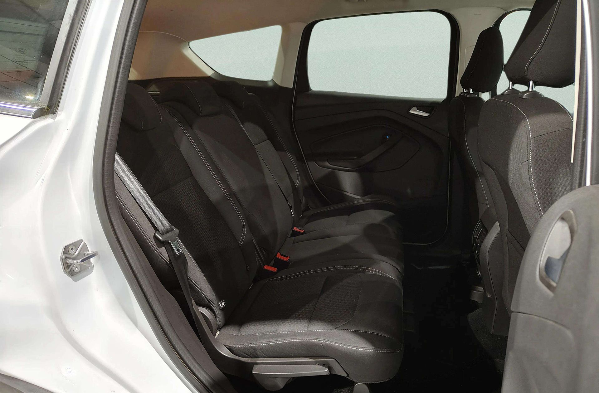 Ford Kuga 1.5 EcoBoost Trend+ 4x2 - foto 16