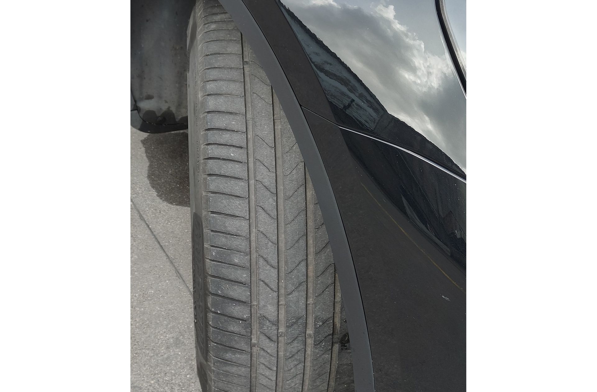Tesla Model Y Tracción Trasera RWD - foto 40