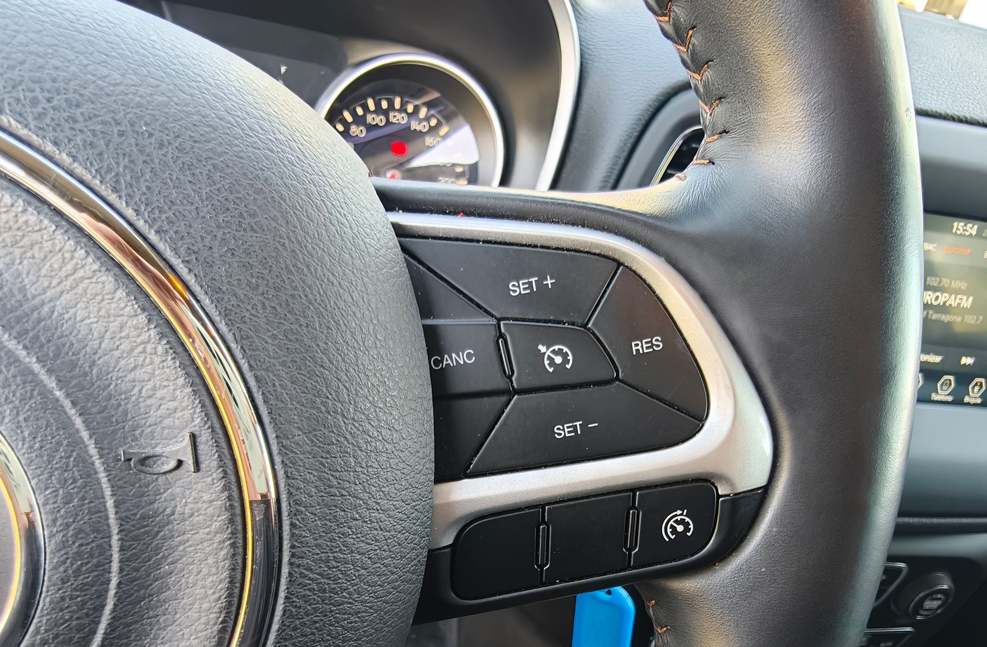 Jeep Compass 1.6 MultiJet Longitude 4x2 - foto 25