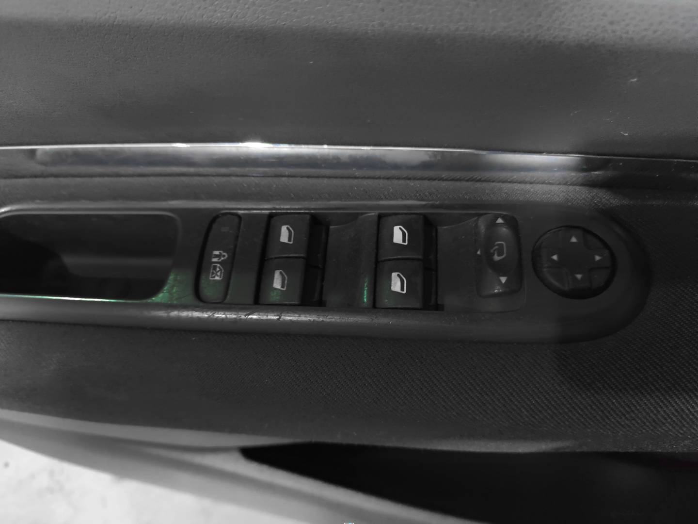 Foto Peugeot 5008 Peugeot 5008 1.6 THP Sport Pack (156 CV)