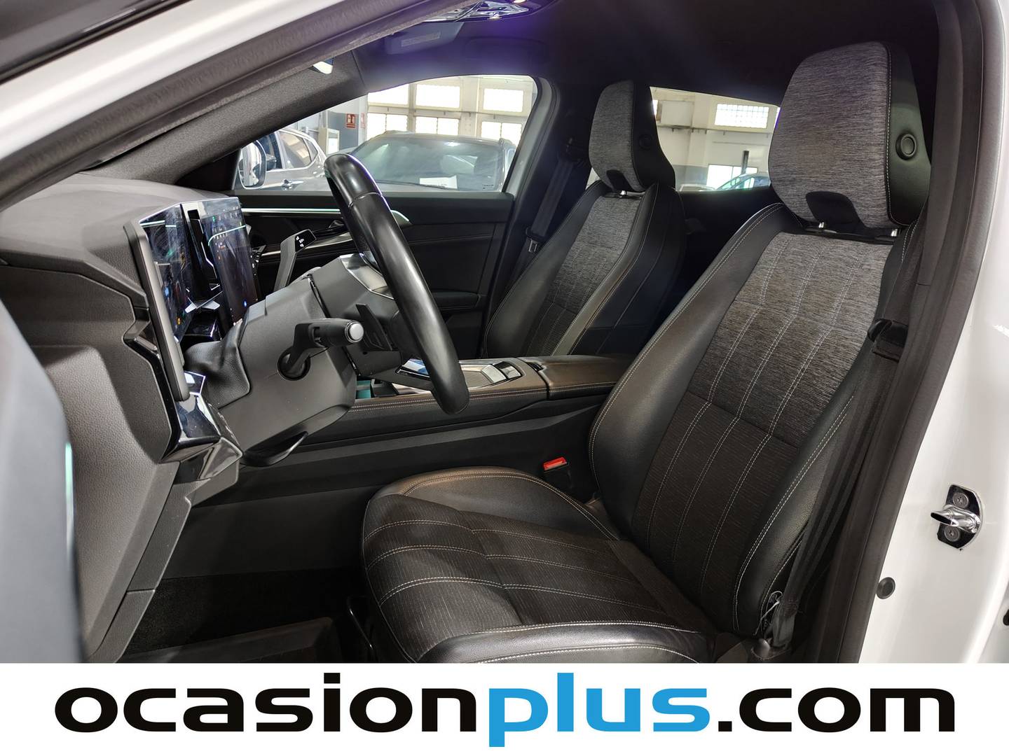 Foto asientos delanteros Renault Austral Renault Austral Techno E-Tech Full Hybrid (200 CV)