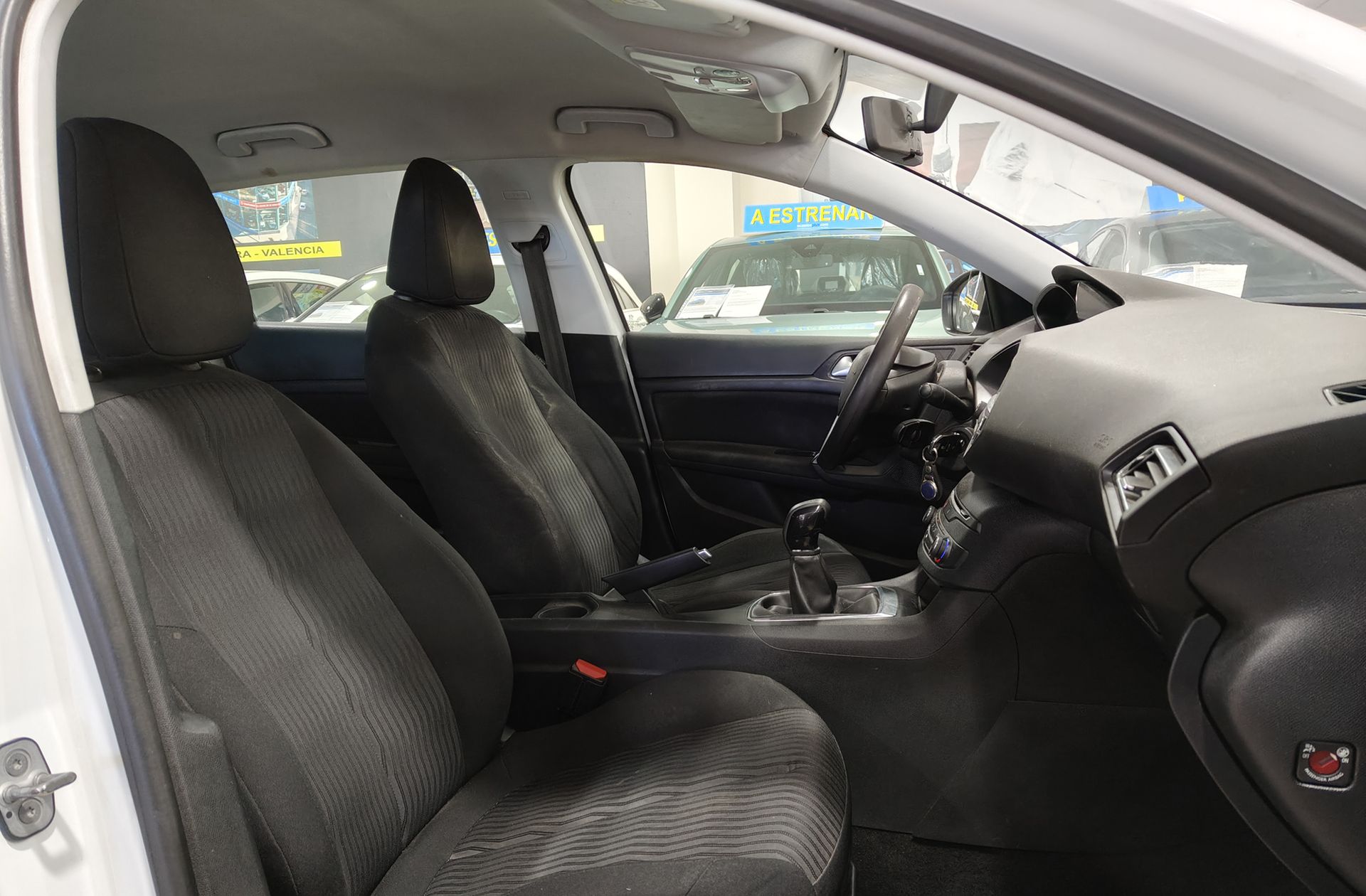 Peugeot 308 1.6 HDi FAP Access - foto 14