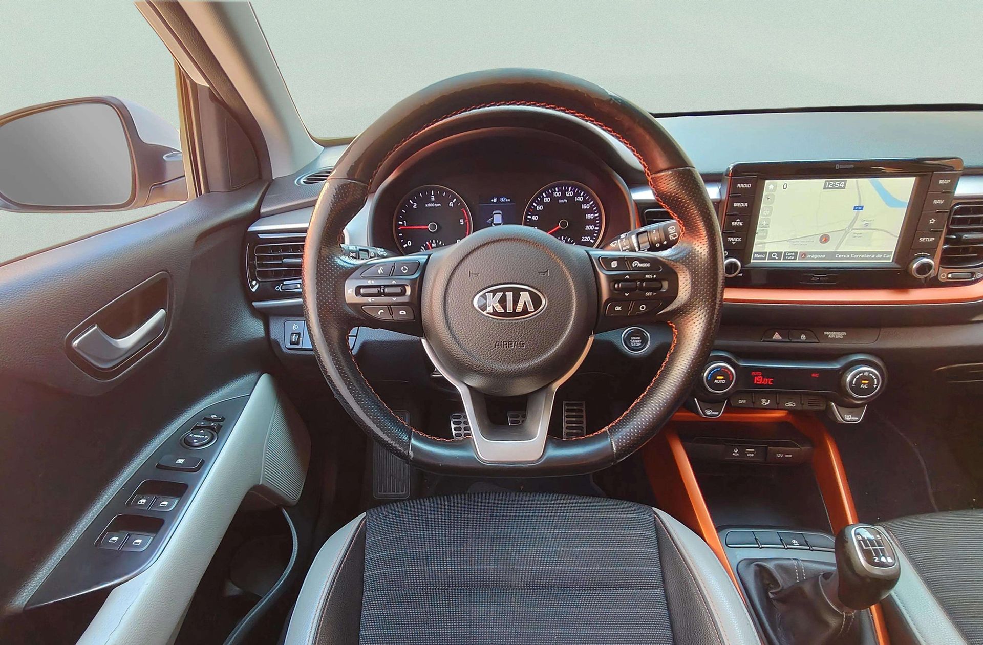 Kia Stonic 1.6 CRDi VGT Eco-Dynamic Tech - foto 22