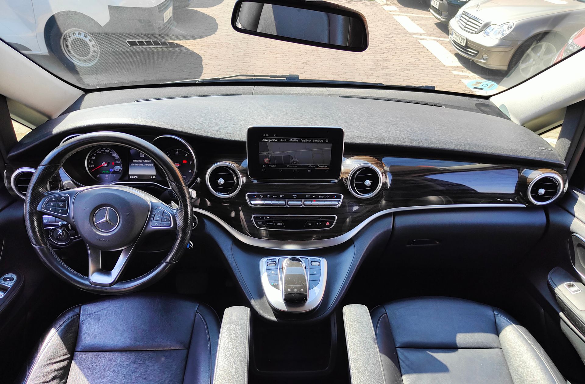 Mercedes-Benz Clase V 220 d Avantgarde Largo 7 plazas - foto 6