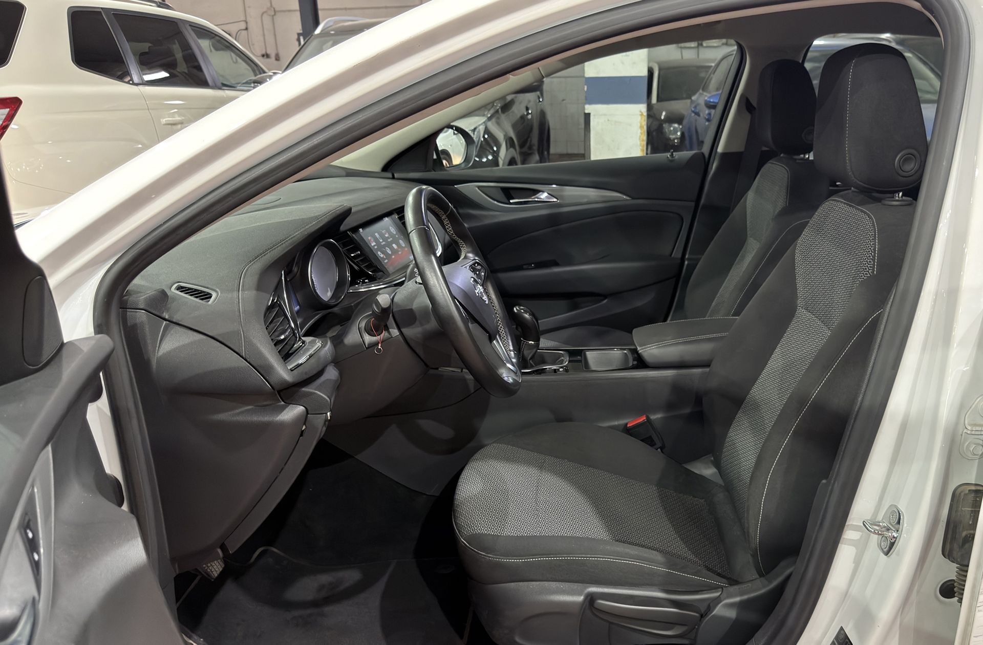 Opel Insignia GS 1.6 CDTI Turbo D Selective - foto 11