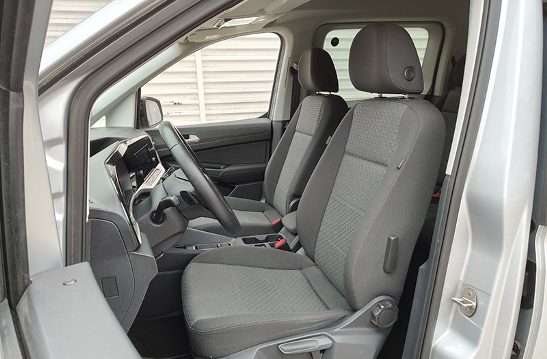Ford Grand Tourneo Connect 2.0 EcoBlue Titanium - foto 14