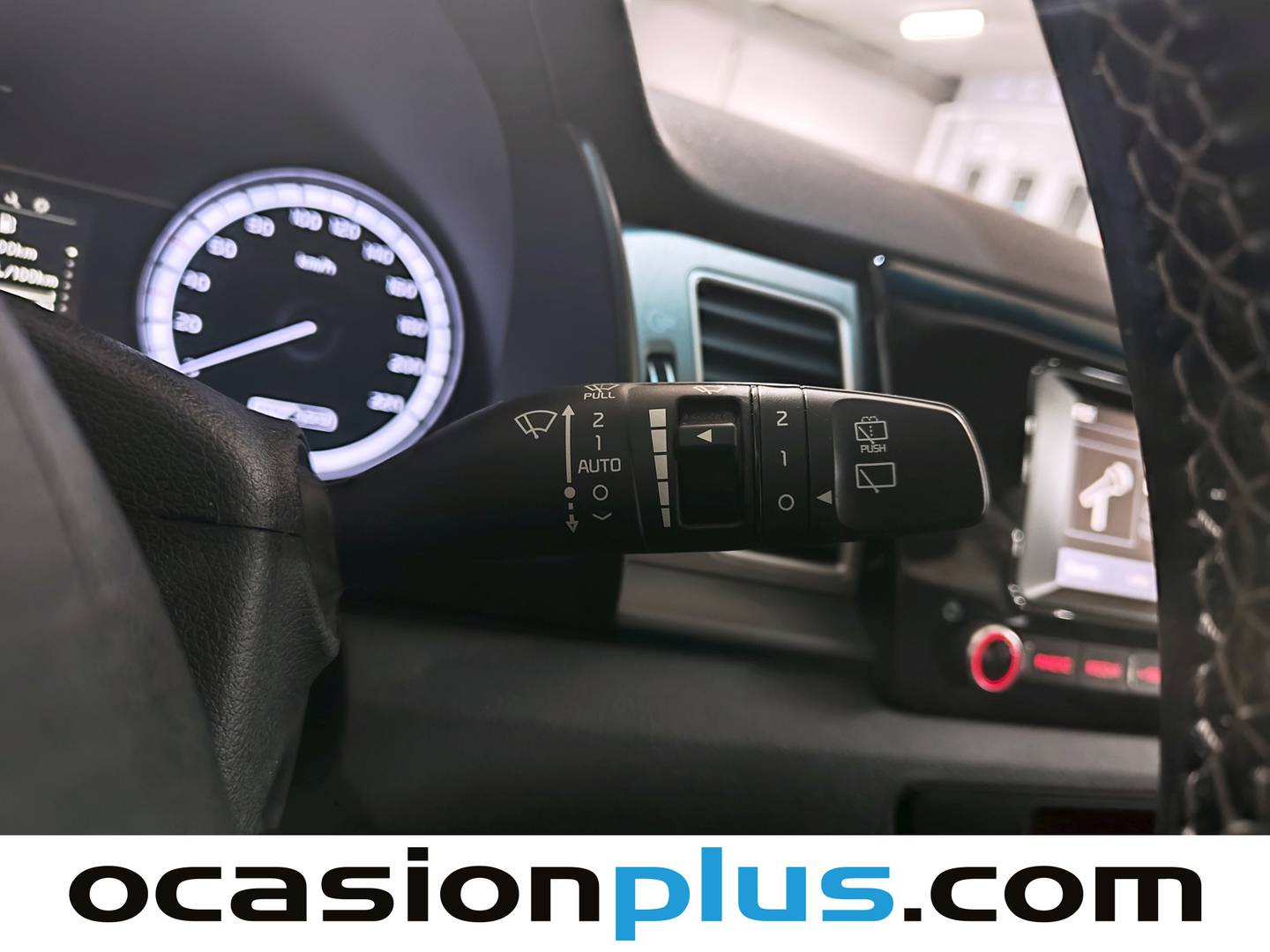 Equipamiento del KIA Niro KIA Niro 1.6 GDi HEV Híbrido Concept (141 CV)