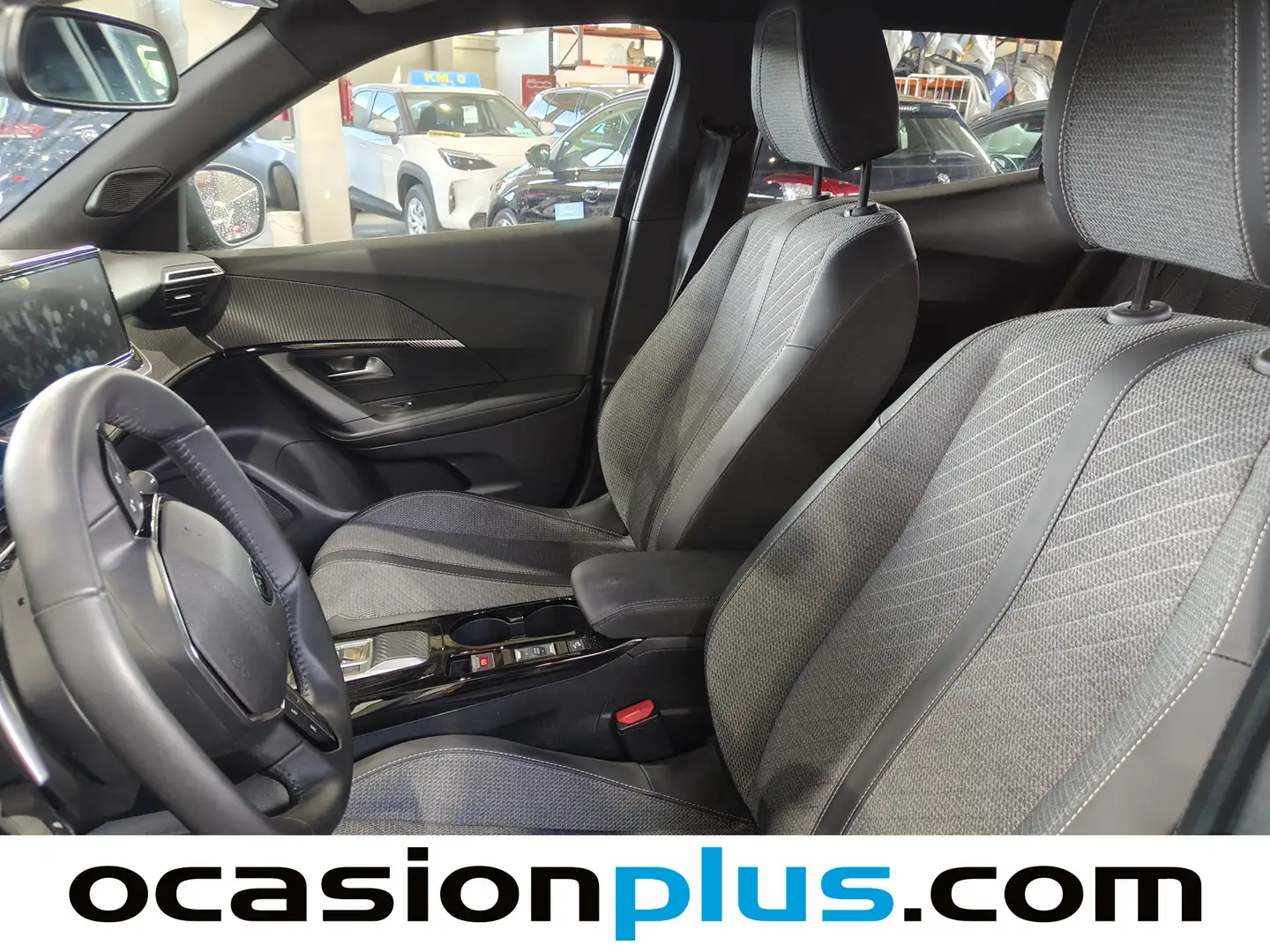 Foto Peugeot 2008 Peugeot 2008 Allure Hybrid eDCS6  (136 CV)