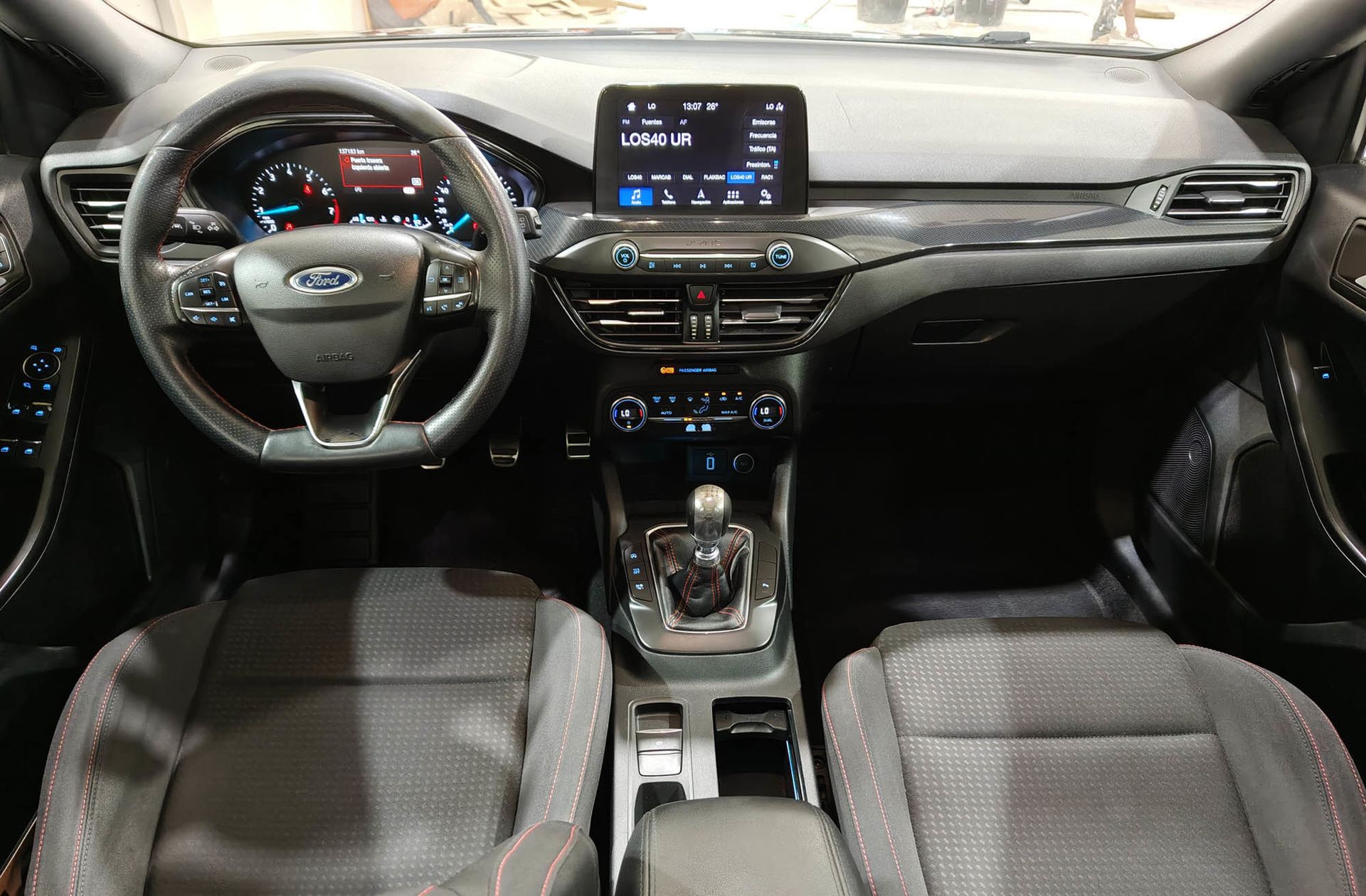 Ford Focus 1.5 EcoBoost ST-Line - foto 8