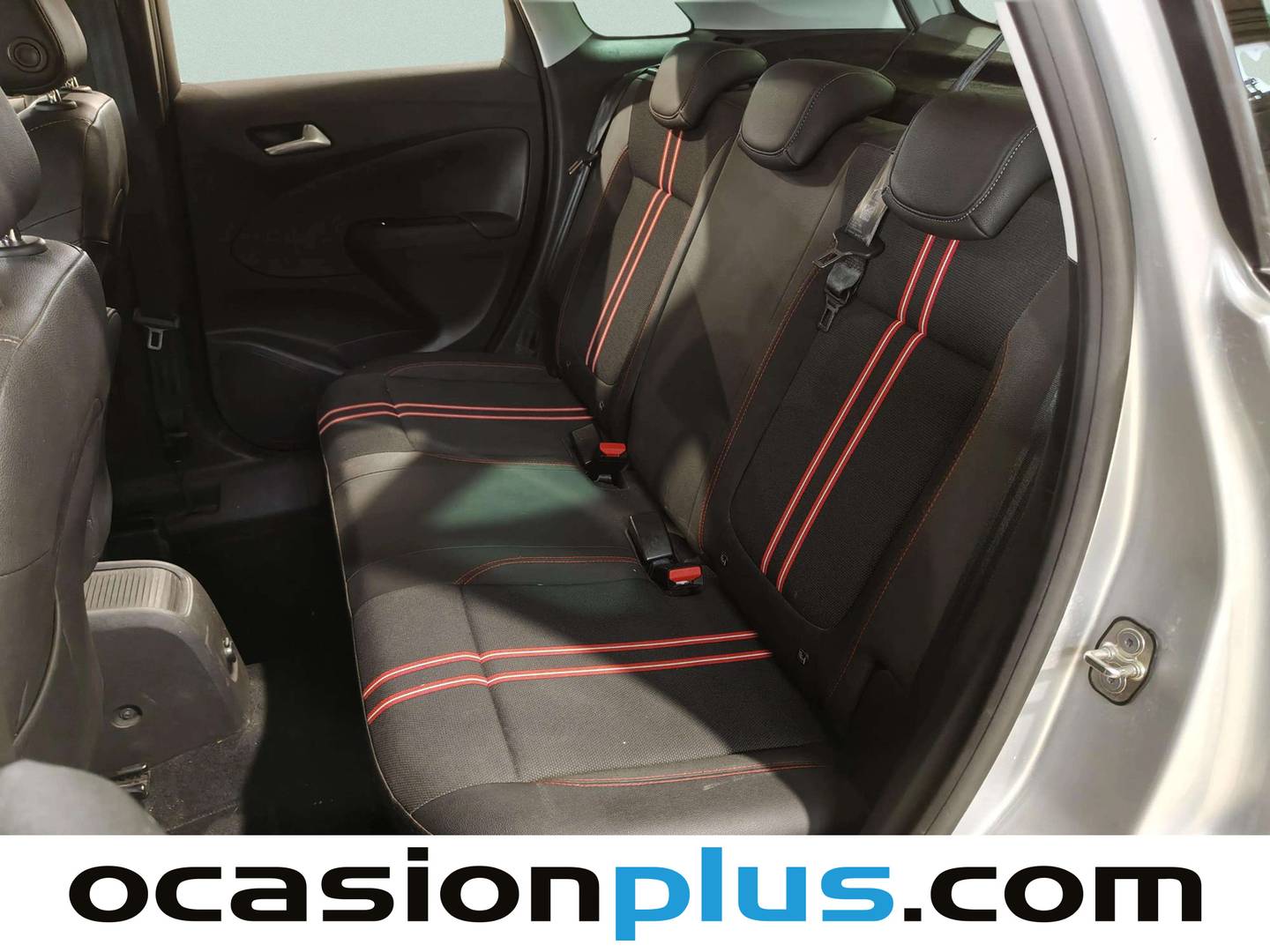 Foto asientos traseros Opel Crossland Opel Crossland 1.5D GS (110 CV)