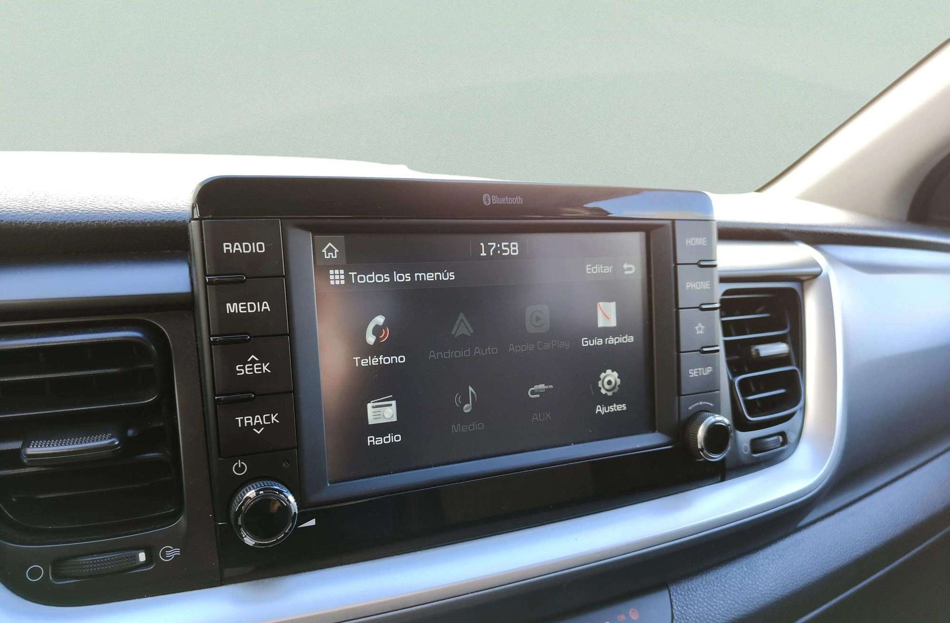 Kia Stonic 1.6 CRDi VGT Eco-D Concept - foto 7
