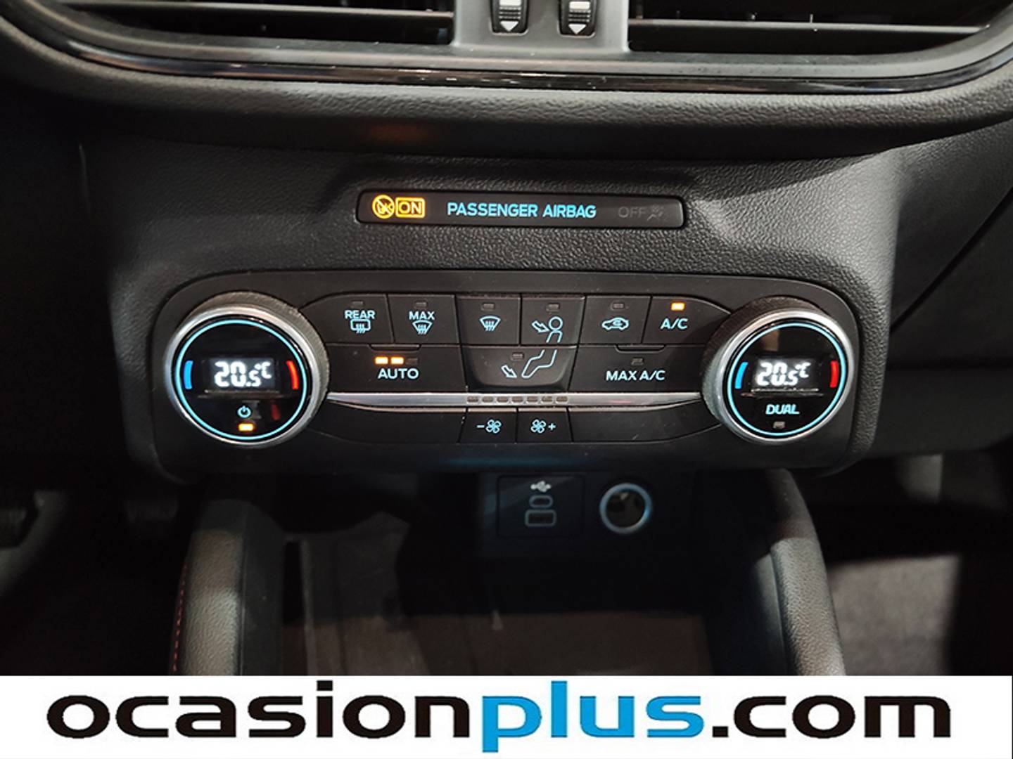 Foto Ford Kuga Ford Kuga 1.5 EcoBlue ST-Line (120 CV)