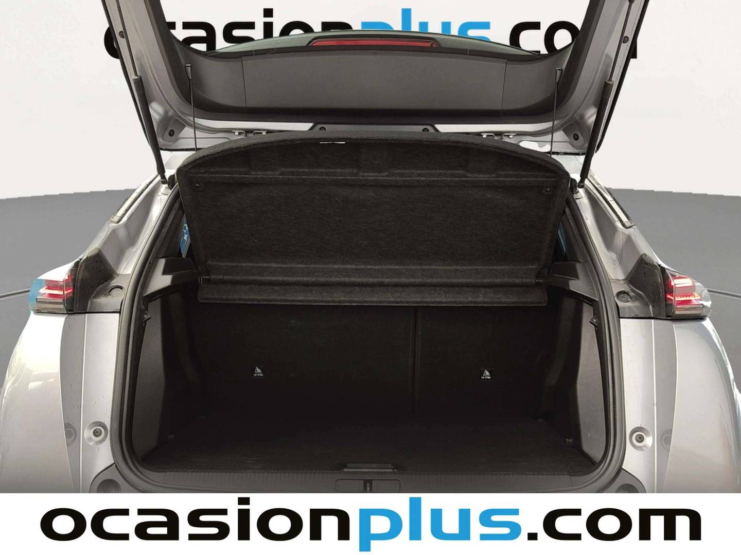 Foto asientos delanteros Peugeot 2008 Peugeot 2008 Allure Hybrid eDCS6 (145 CV)