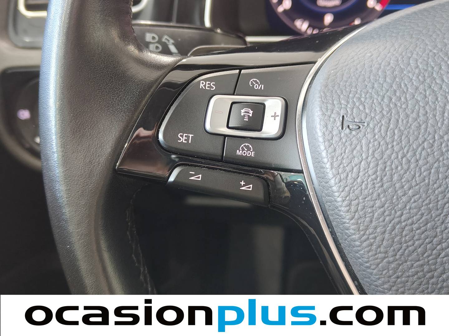 Foto Volkswagen Golf Volkswagen Golf Sport 2.0 TDI (150 CV) DSG Pack R-Line