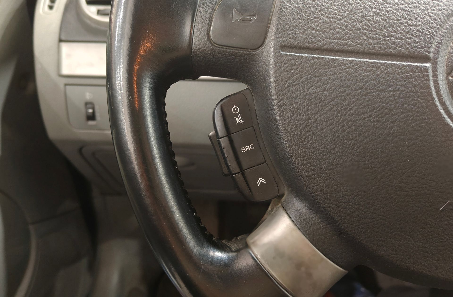 Chevrolet Lacetti 1.6 SX - foto 21