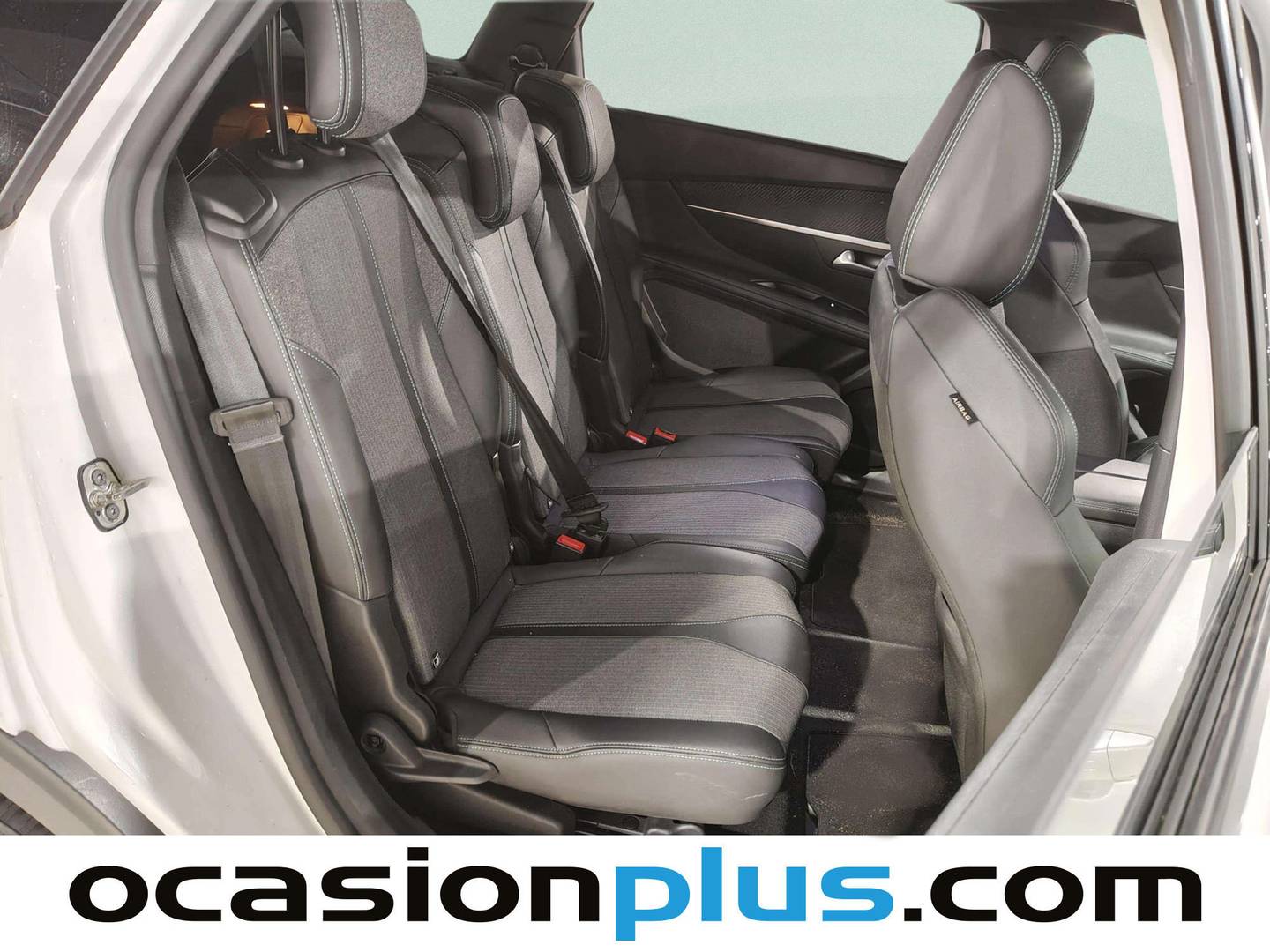 Peugeot 5008 Hybrid Peugeot 5008 Hybrid 1.2 Allure Pack eDCS6 (136 CV) 7 Plazas km 0