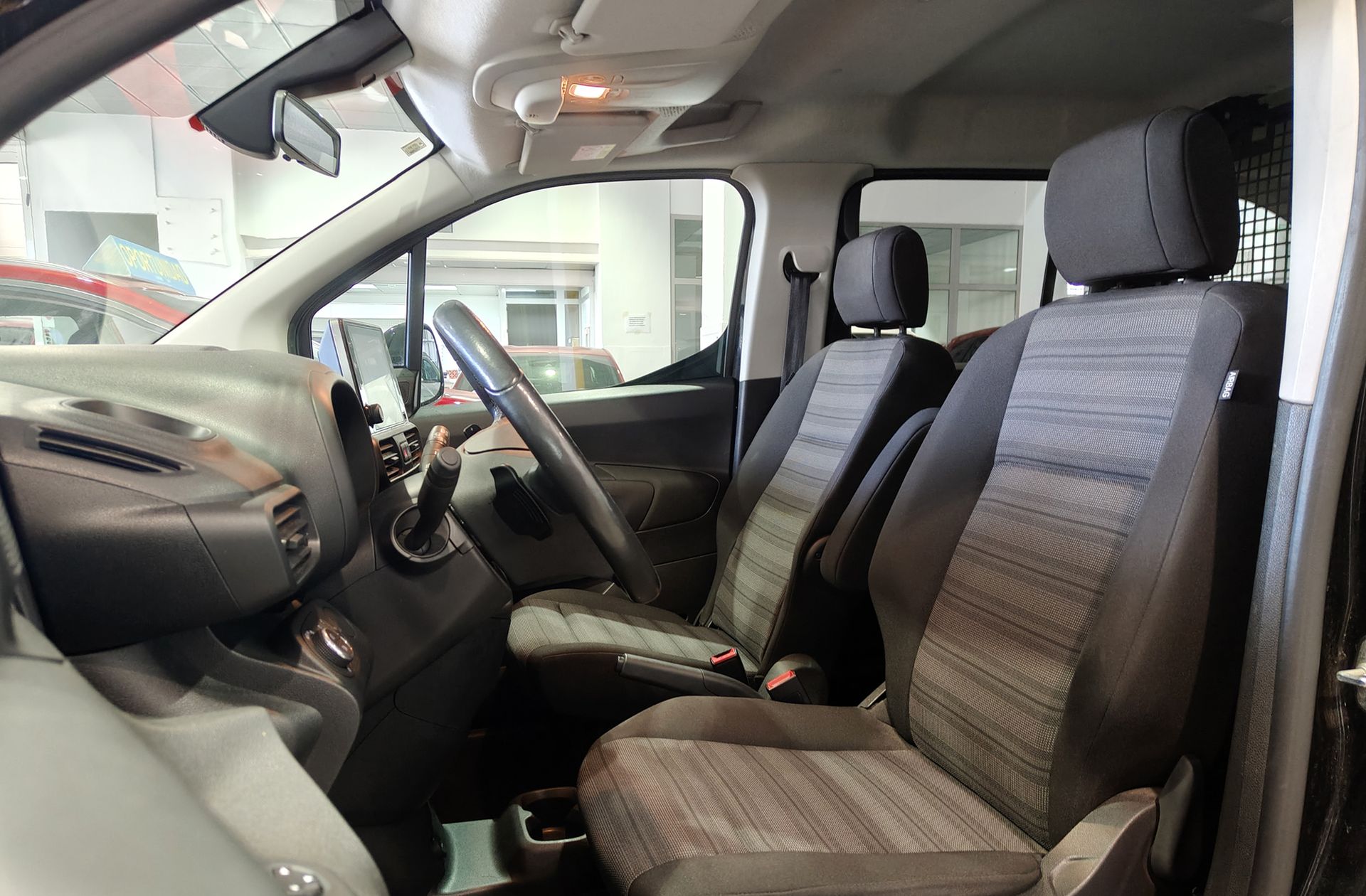 Opel Combo 1.5 TD Business Elegance Plus L1 - foto 10