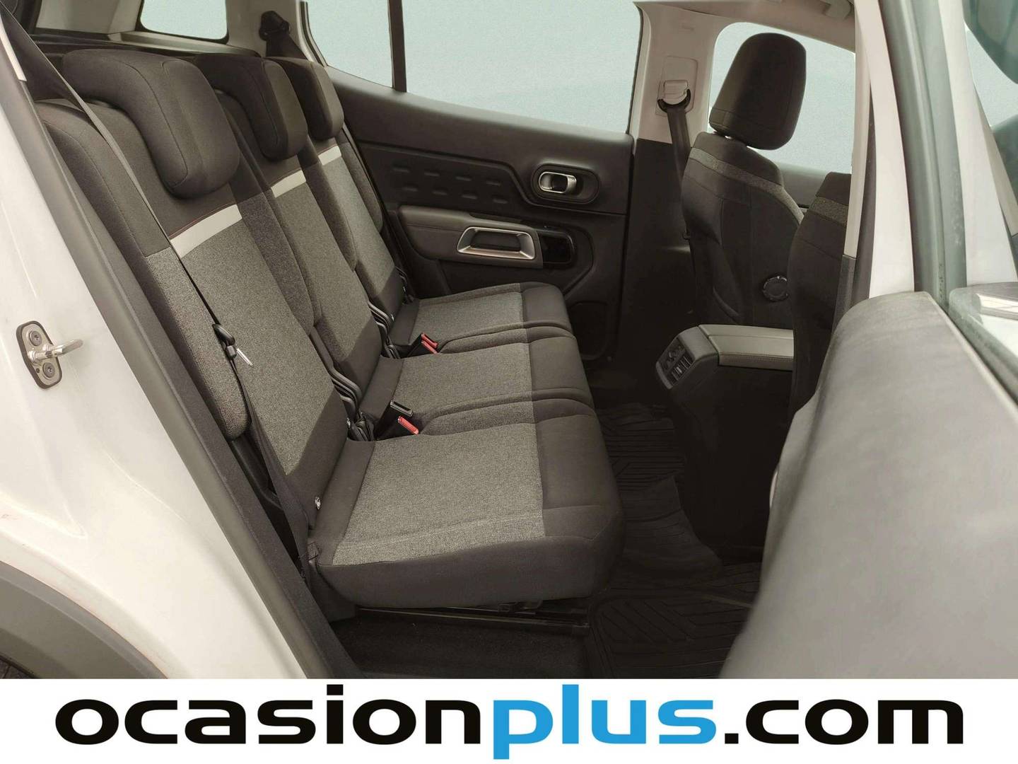 Foto asientos traseros Citroën C5 Aircross Citroën C5 Aircross PureTech 130 S&S Live Pack (131 CV)