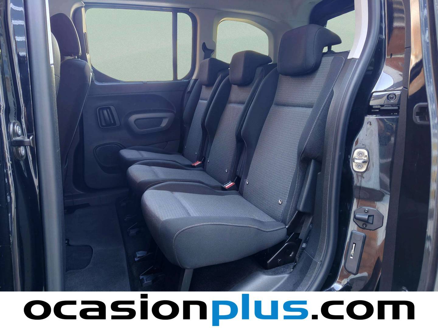 Foto asientos traseros Toyota Proace City Verso Toyota Proace City Verso 1.2 Family Active L1 (110 CV)