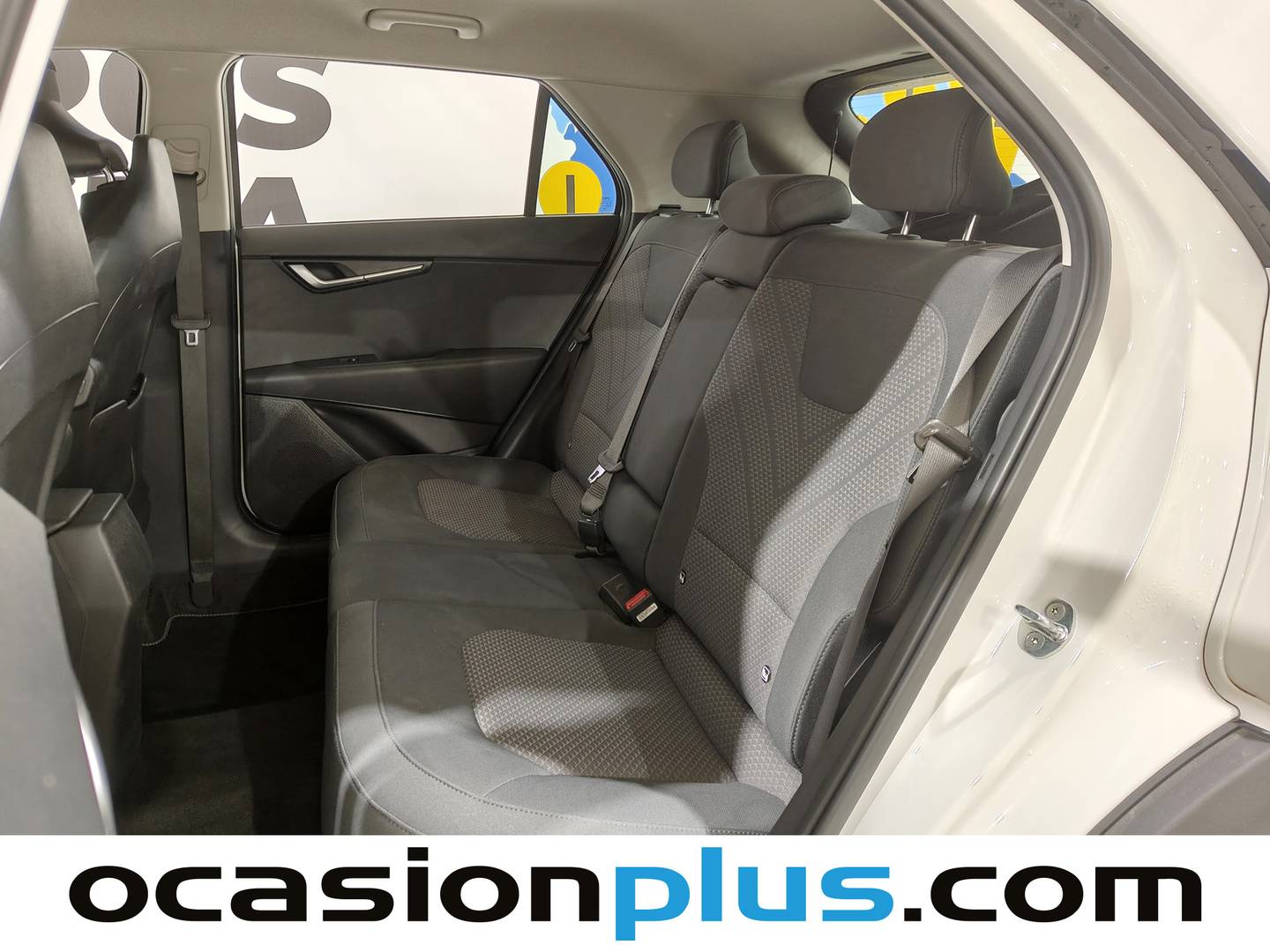 Foto asientos traseros KIA Niro Kia Niro 1.6 GDi HEV Concept (141 CV)