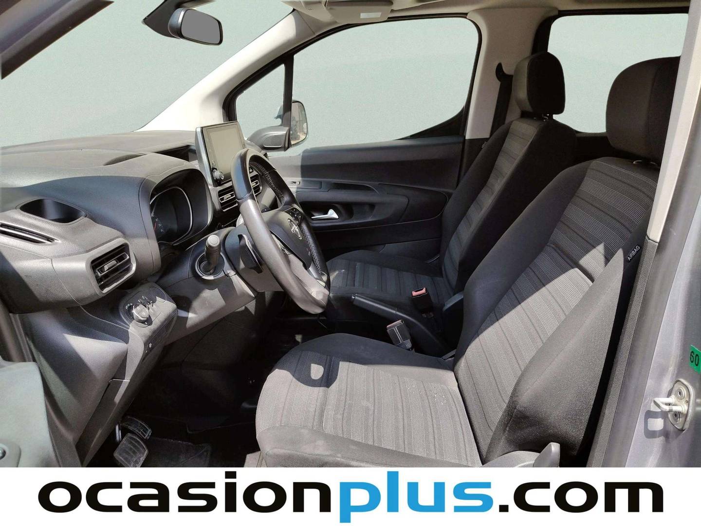 Foto asientos traseros Opel Combo Life Opel Combo Life 1.5 TD S&S Selective L Auto (130 CV) 7 Plazas