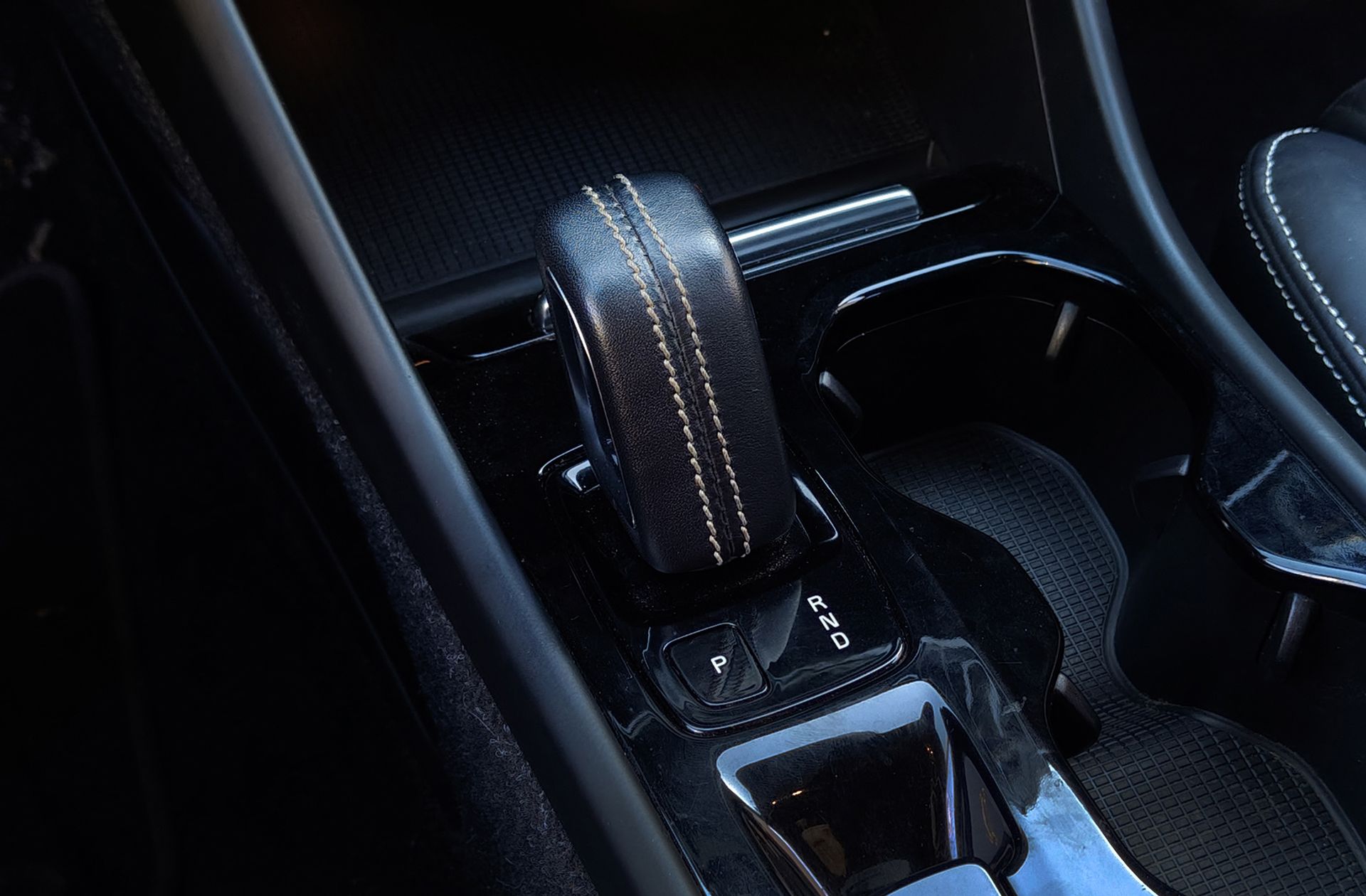 Volvo XC40 D3 R-Design - foto 6