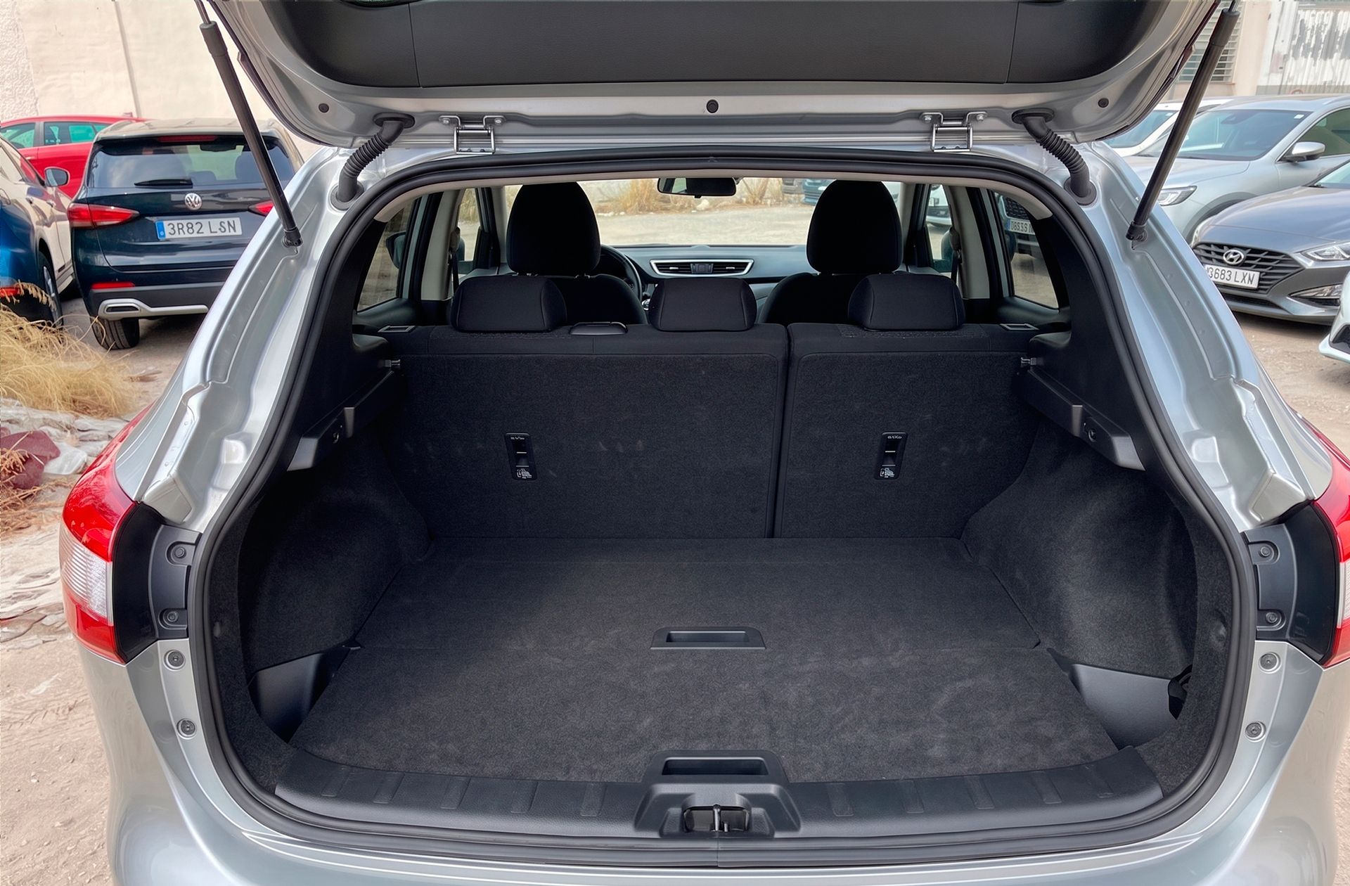 Nissan Qashqai 1.6 dCi Tekna Premium 4x2 XTronic - foto 20
