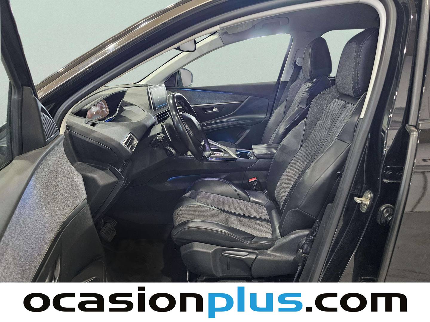 Foto asientos delanteros Peugeot 5008 Peugeot 5008 BlueHDi 130 S&S Allure EAT8 (130 CV) 7 PLAZAS