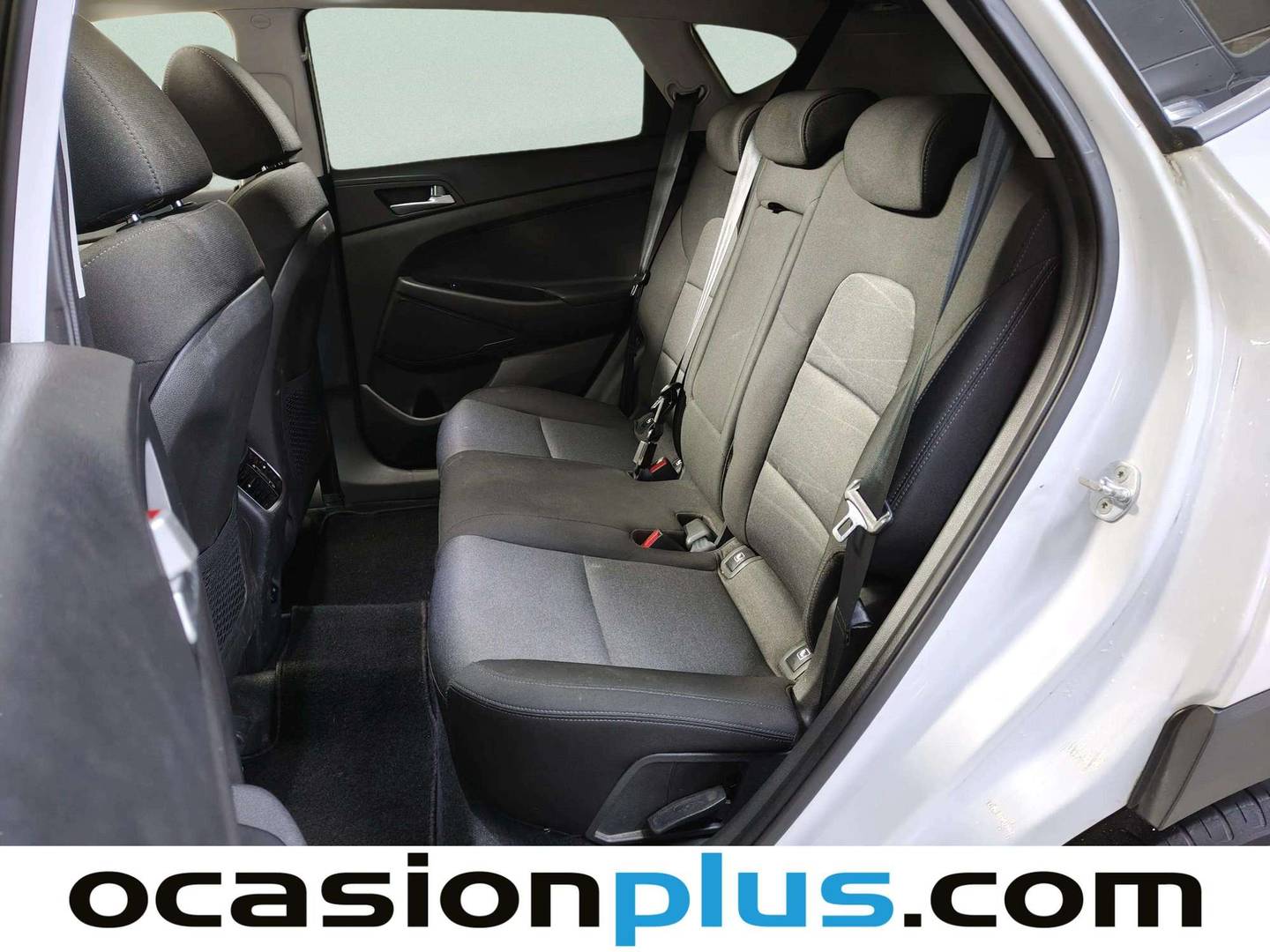 Foto asientos traseros Hyundai Tucson Hyundai Tucson 1.6 CRDI 48V SLE Sky 4x2  (116 CV)