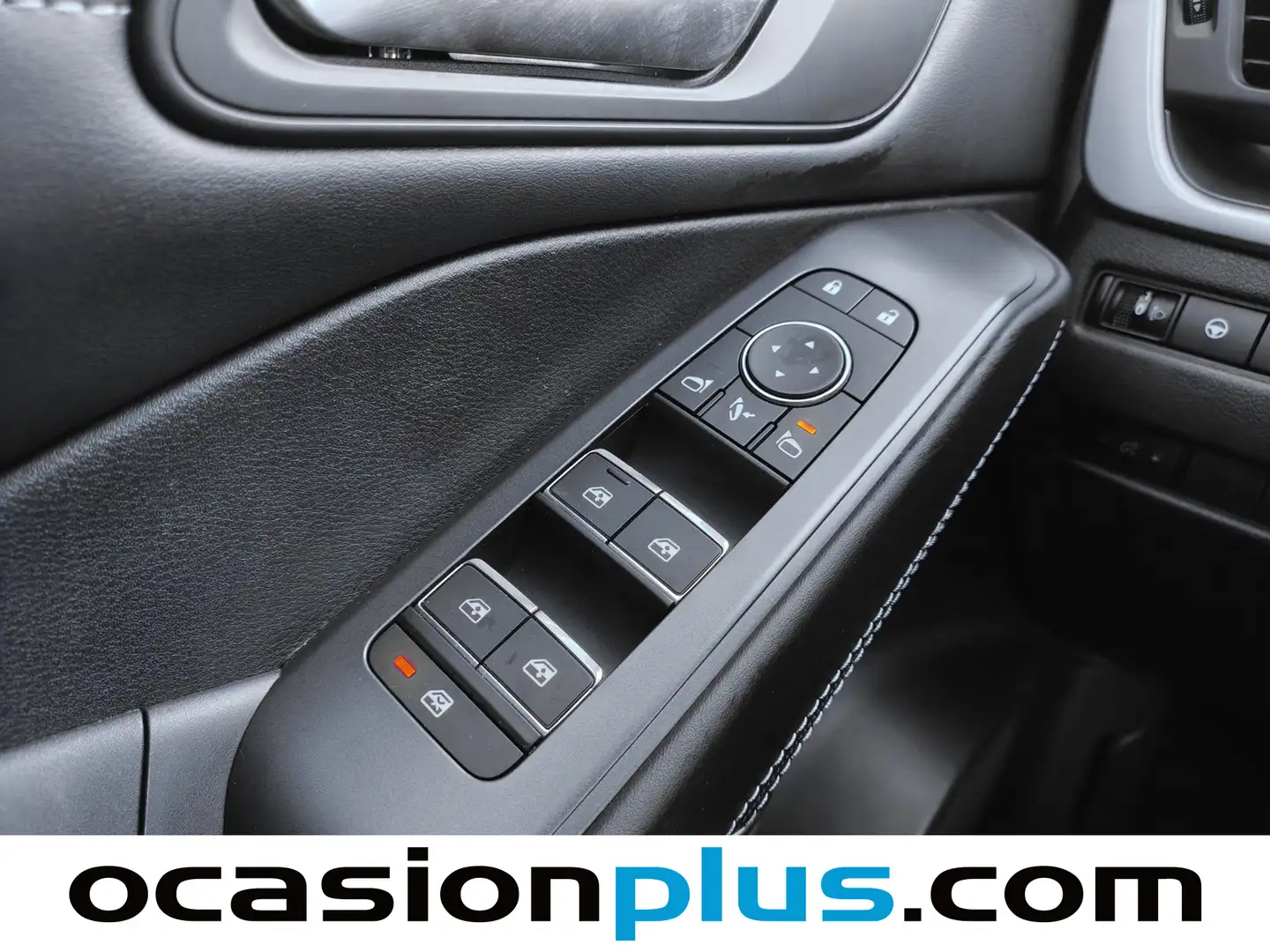 Foto Nissan QASHQAI Nissan Qashqai DIG-T 140 mHEV N-Connecta 4x2 (140 CV)