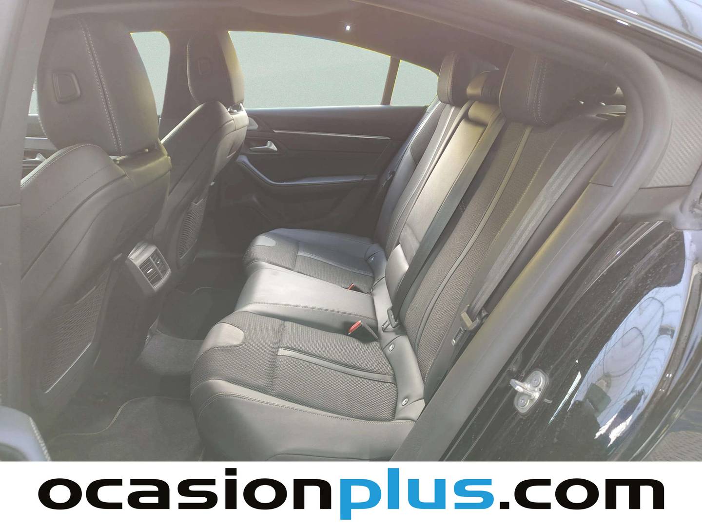 Foto Peugeot 508 Hybrid Peugeot 508 Hybrid 225 GT e-EAT8 (225 CV)