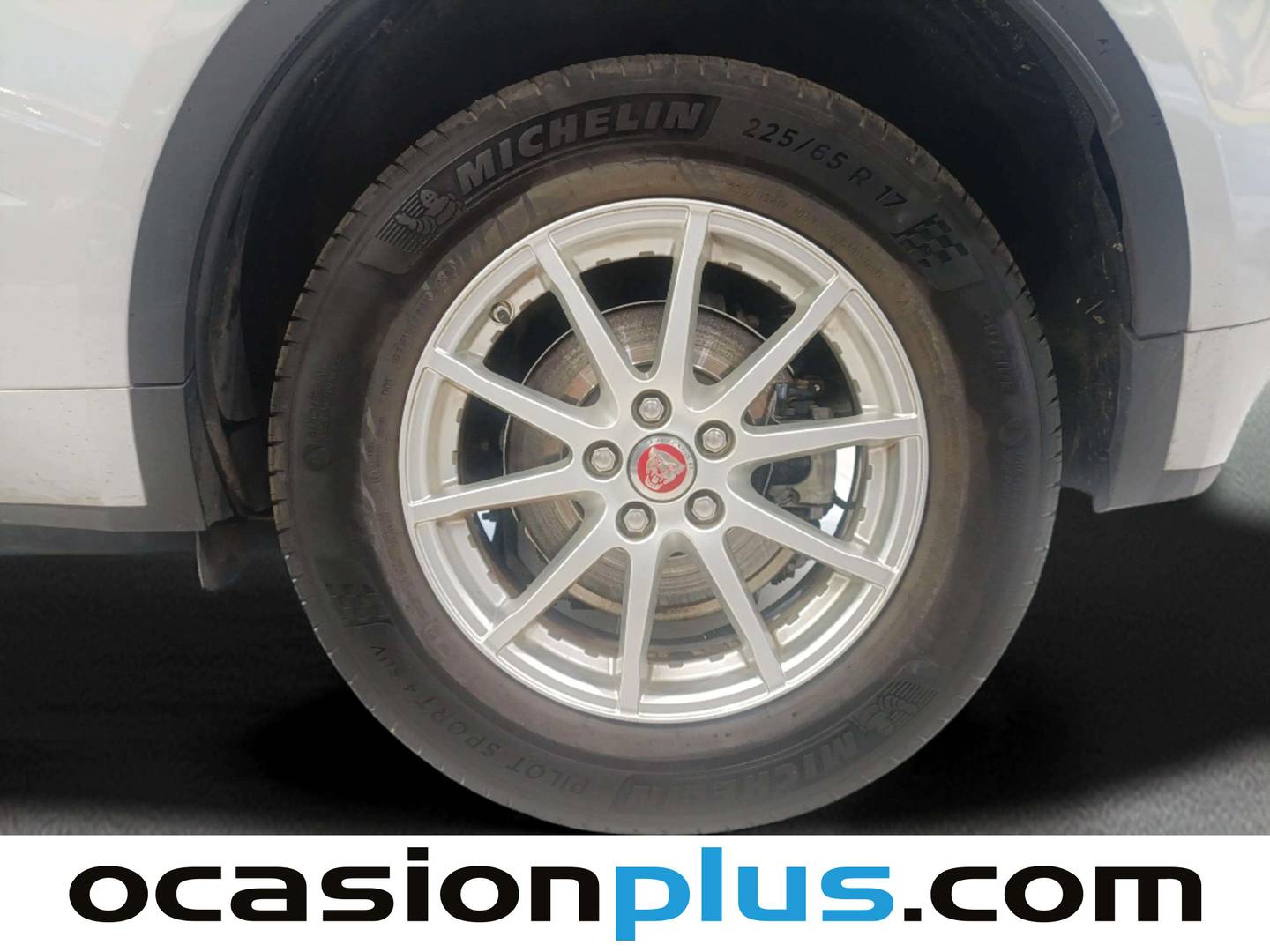 Jaguar E-Pace Jaguar E-PACE 2.0D R-Dynamic 4WD Auto (150 CV) seminuevo