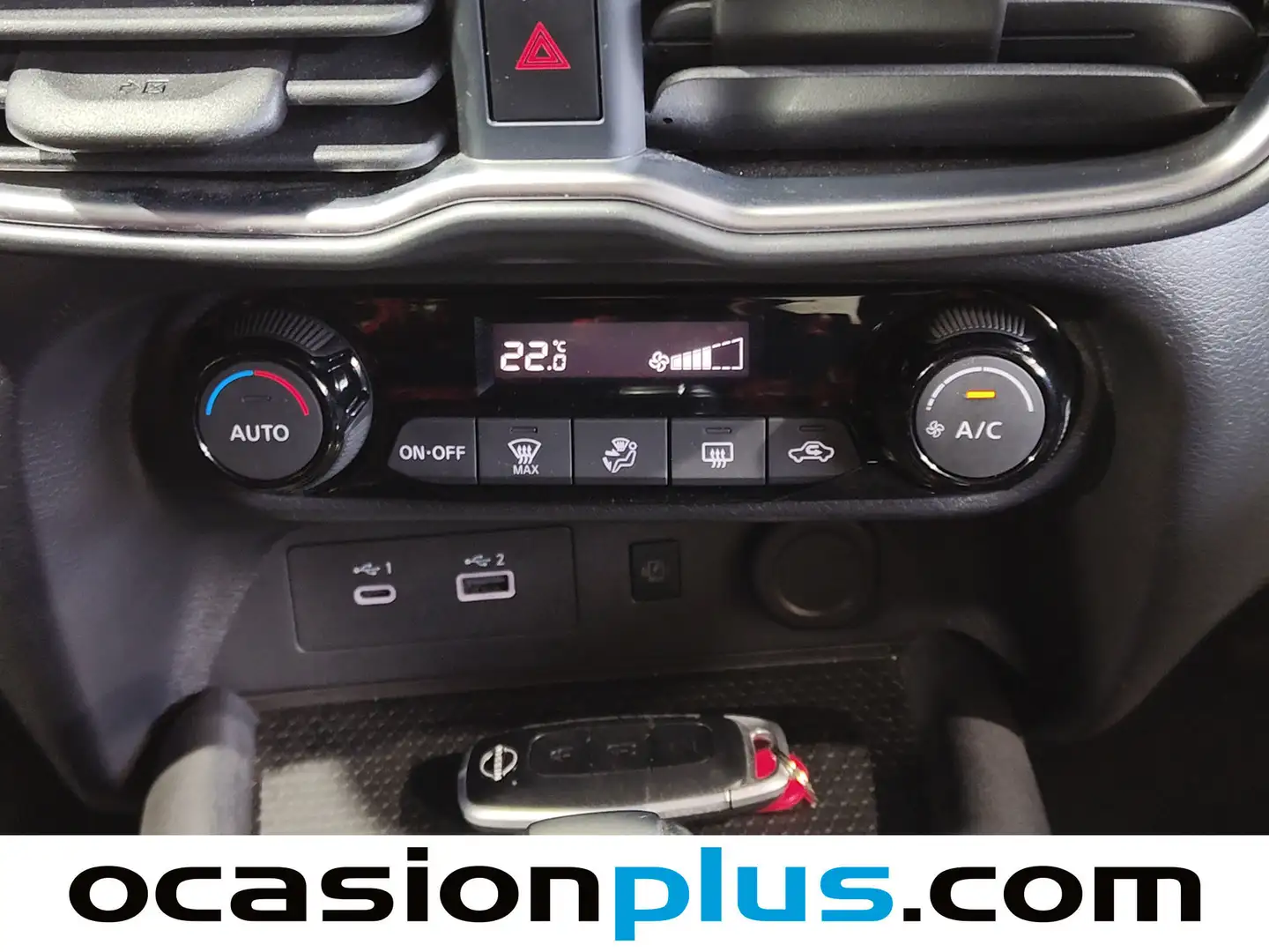 Foto Nissan JUKE Nissan Juke DIG-T N-Connecta 4x2 DCT (114 CV)