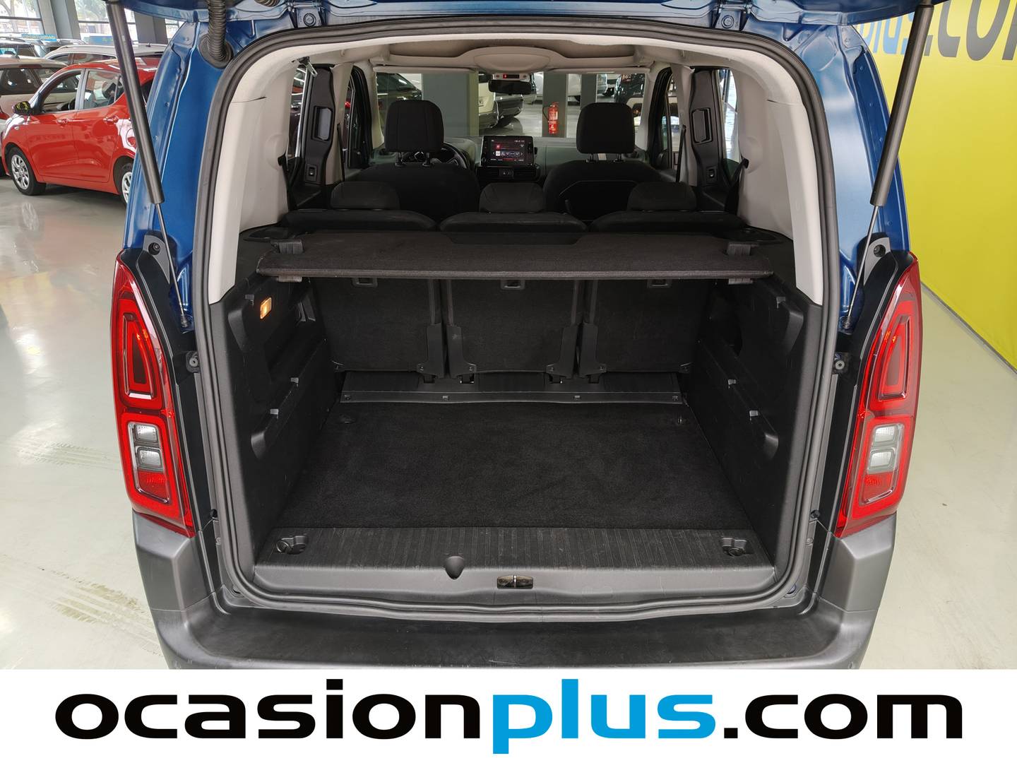 Foto asientos delanteros Citroën Berlingo Citroën Berlingo BlueHDi 100 Talla M Shine (102 CV)