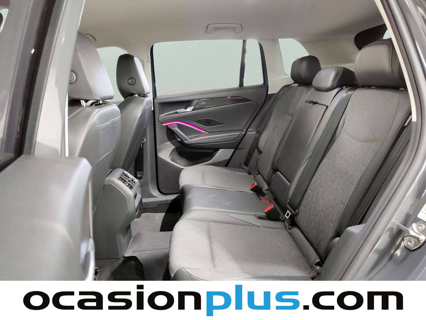 Foto asientos traseros Volkswagen Tiguan Volkswagen Tiguan ``Más`` 1.5 eTSI  (130 CV) DSG