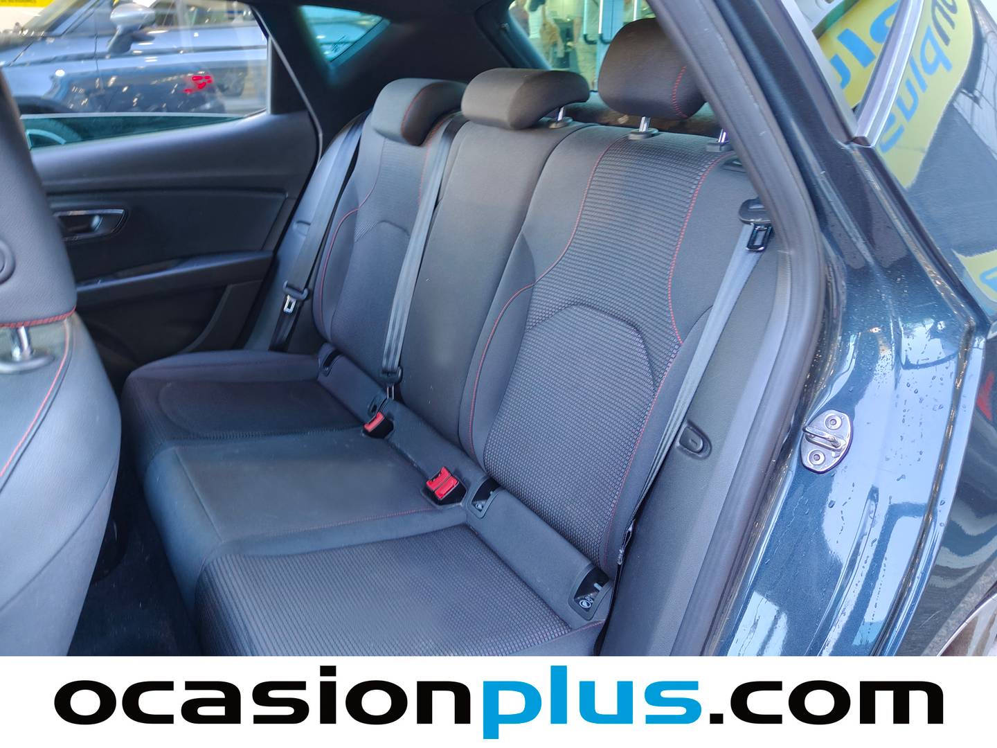 Foto asientos traseros Seat León SEAT León 2.0 TDI S&S FR DSG (150 CV)