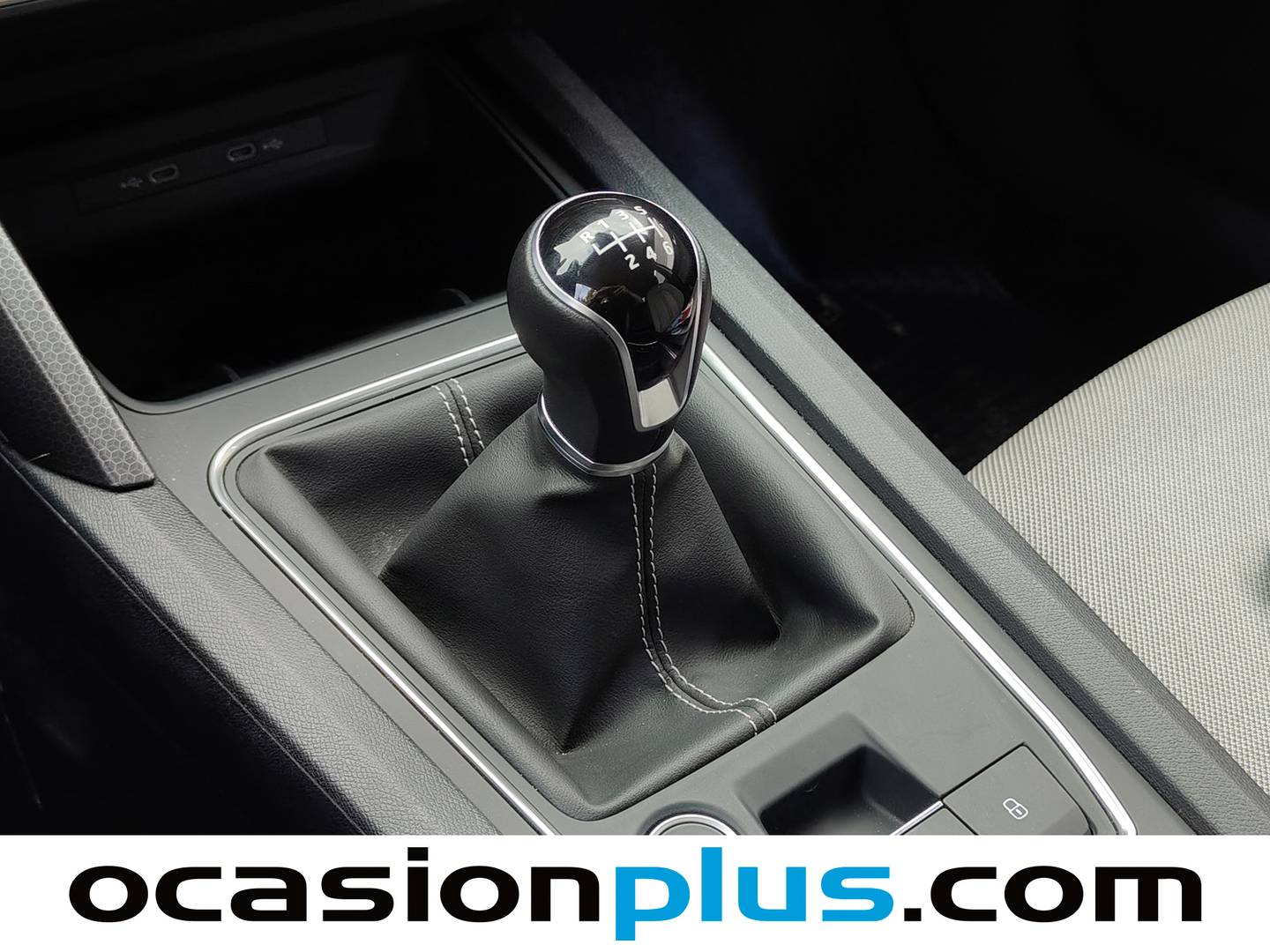 Foto Seat León SEAT León 1.5 TSI S&S Style 25 Aniversario (116 CV)