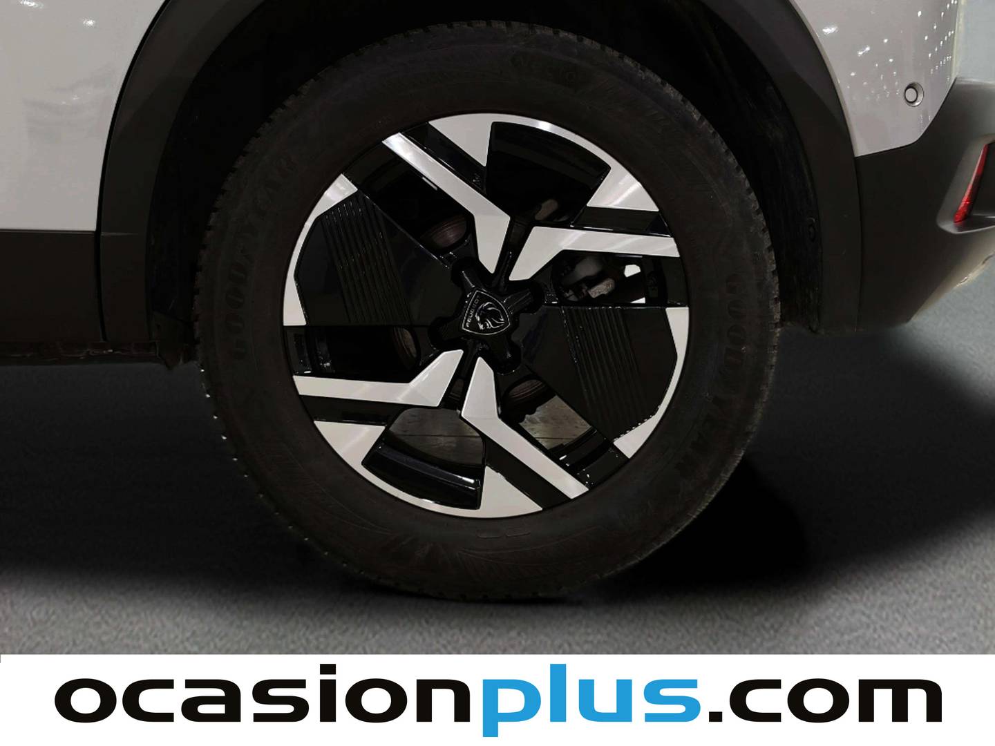 Peugeot 2008 Peugeot 2008 Allure Hybrid eDCS6 (145 CV) automático