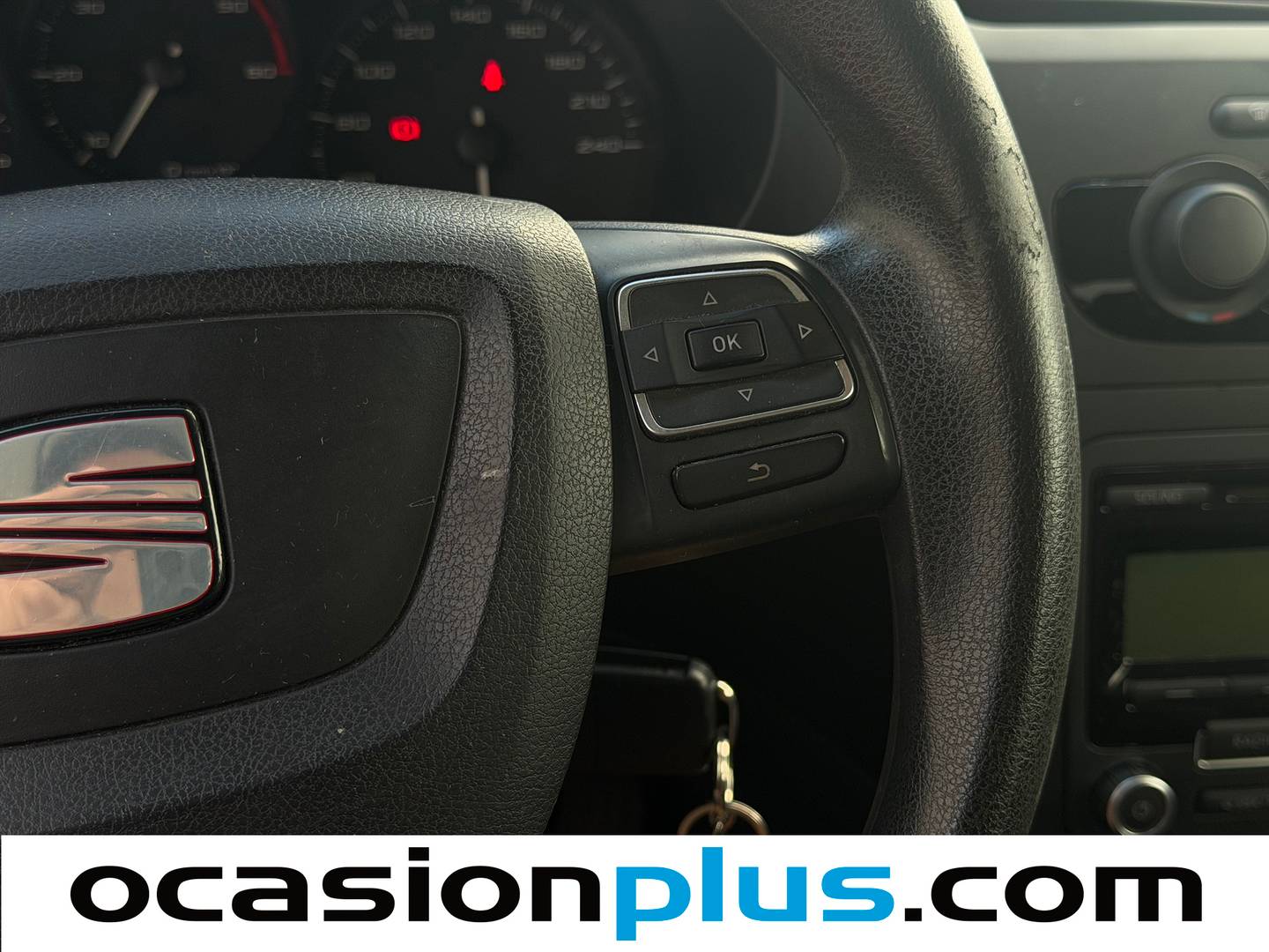 Equipamiento del Seat León Seat León 1.6 TDI Reference (105 CV)
