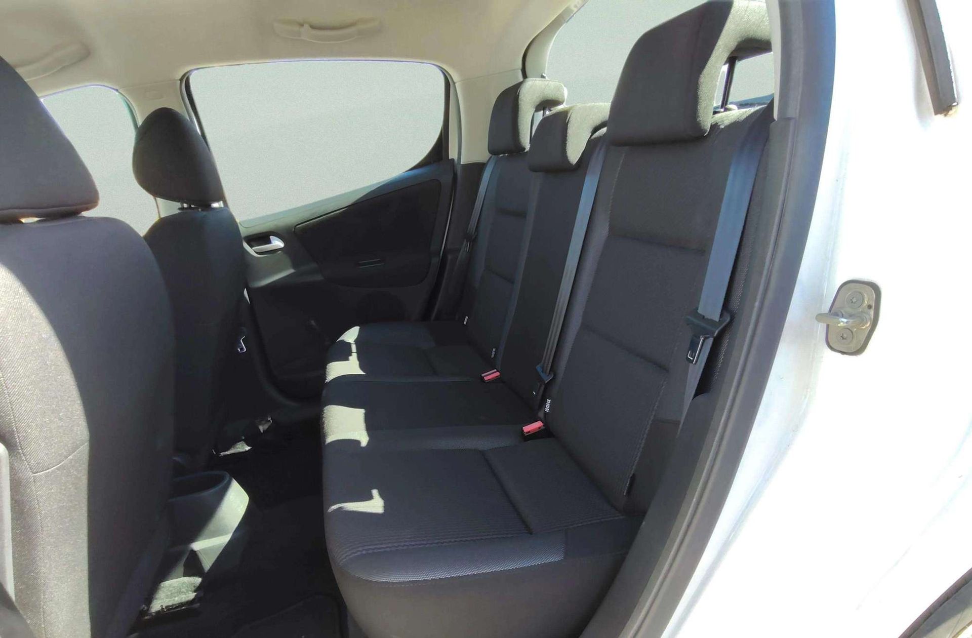 Peugeot 207 1.4 VTi Active - foto 9