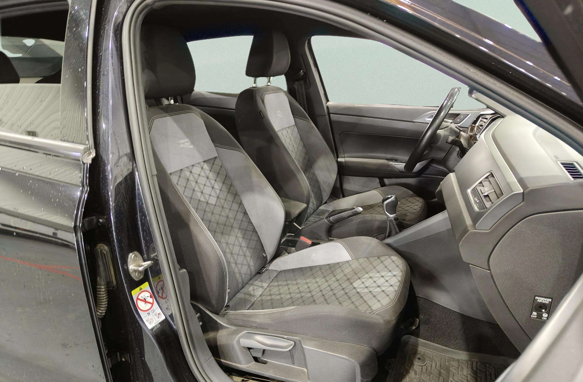Volkswagen Taigo R-Line 1.0 TSI - foto 19