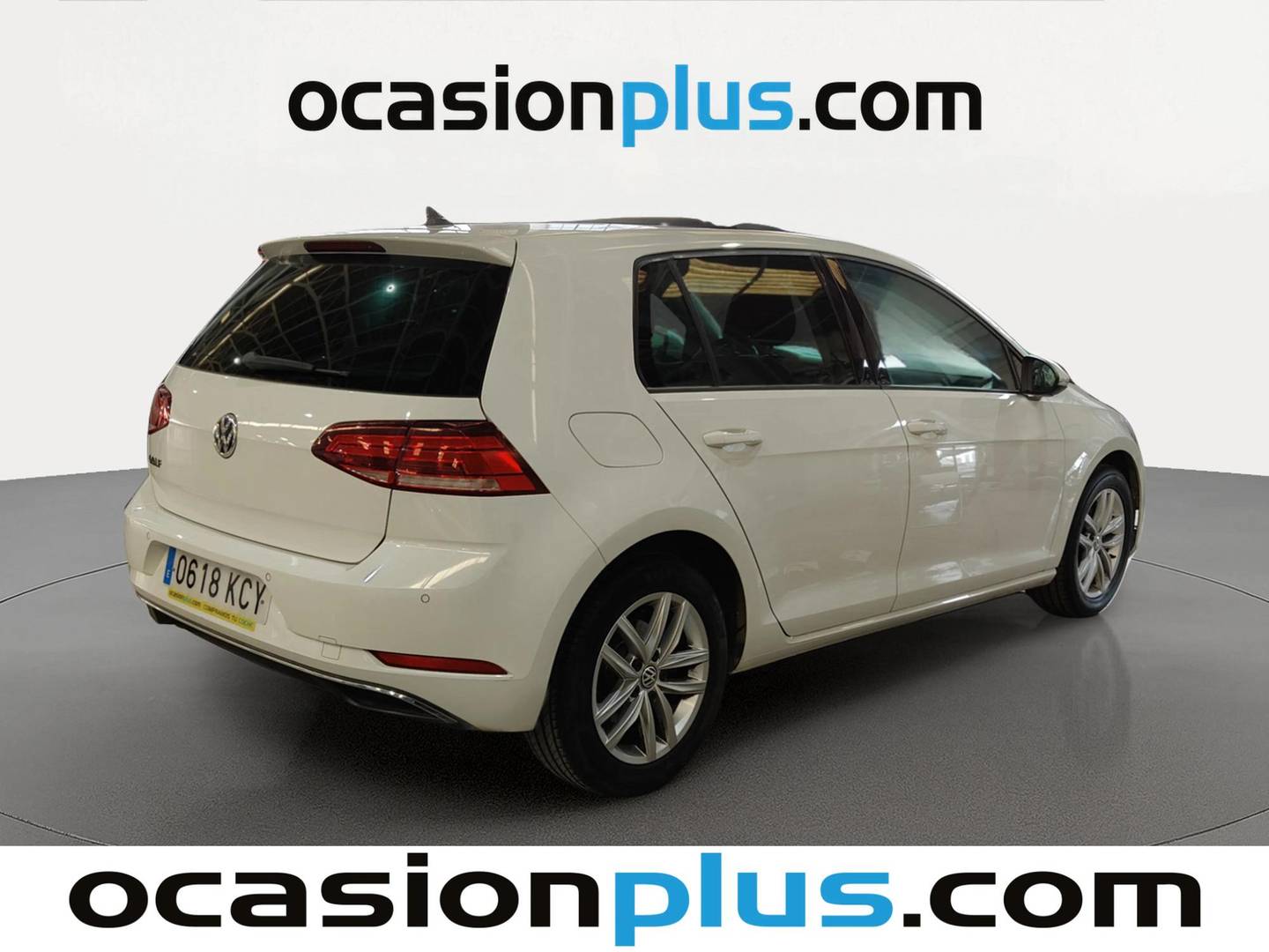 Foto trasera Volkswagen Golf Volkswagen Golf Advance 1.4 TSI (125 CV) derecha