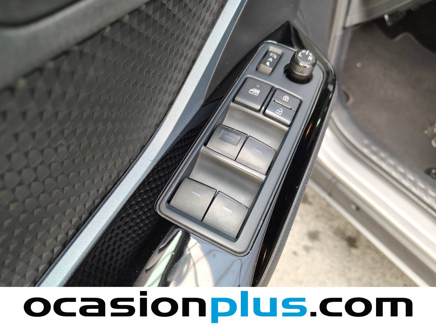 Toyota C-HR Toyota C-HR 1.8 125H Advance (122 CV) automático