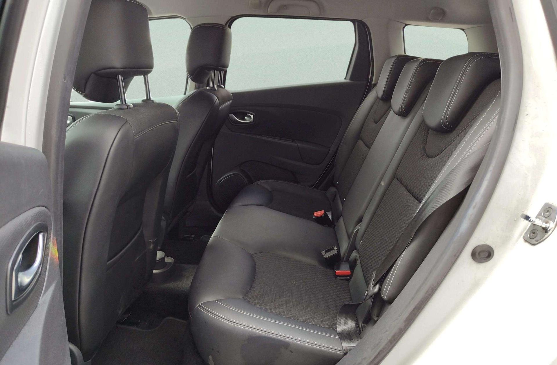 Renault Clio Zen Energy TCe EDC - foto 13