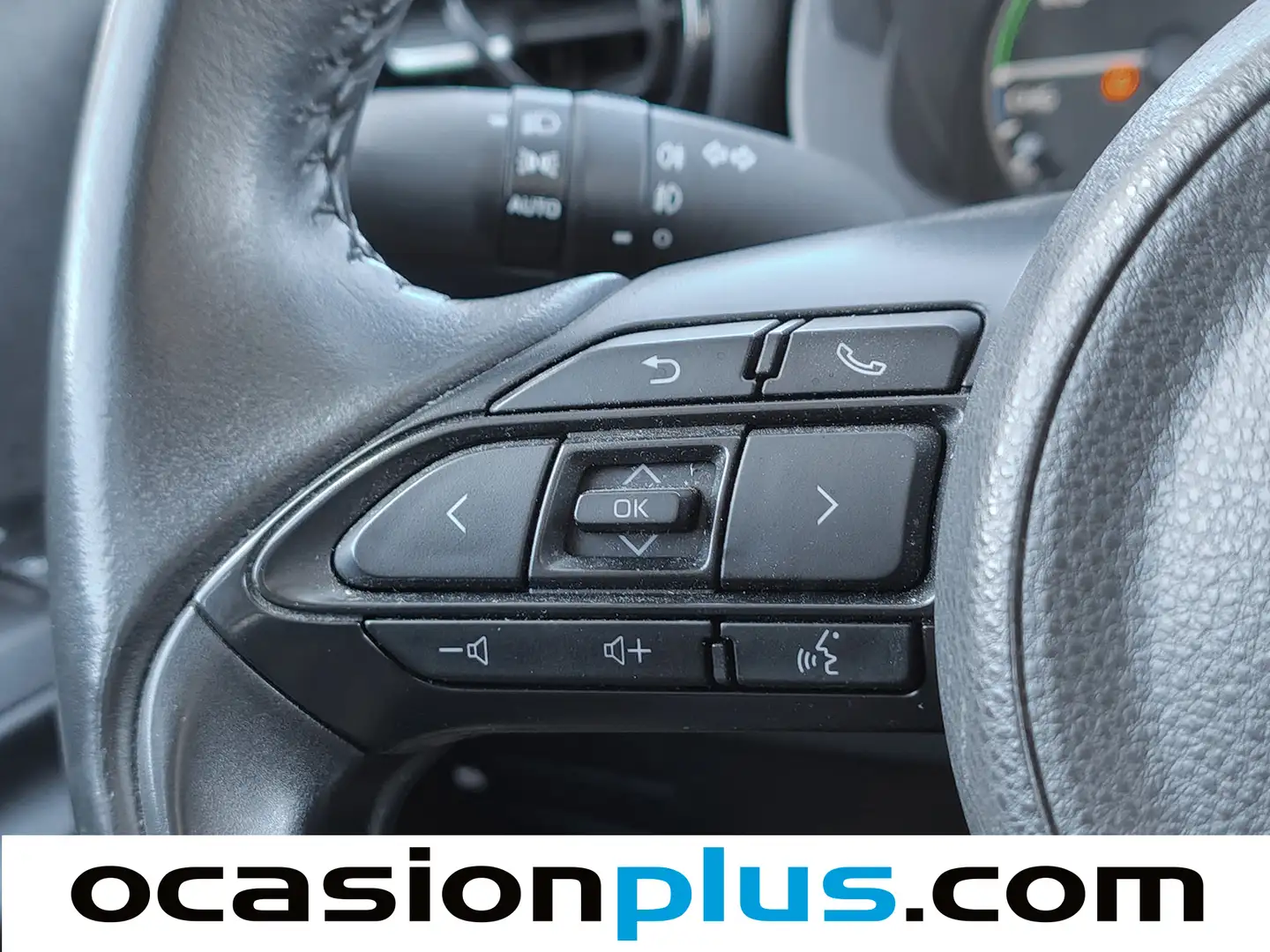 Foto Toyota Yaris Toyota Yaris 120H Business Plus (116 CV)