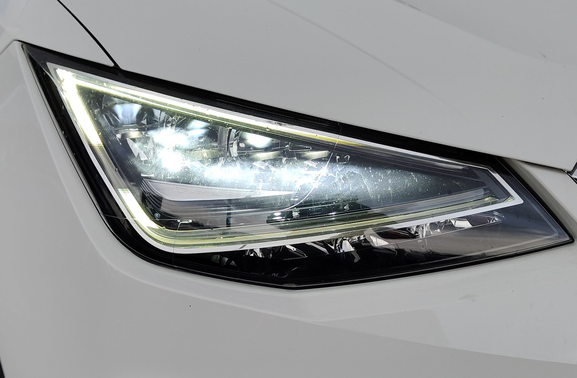 SEAT Arona 1.6 TDI Ecomotive FR - foto 21