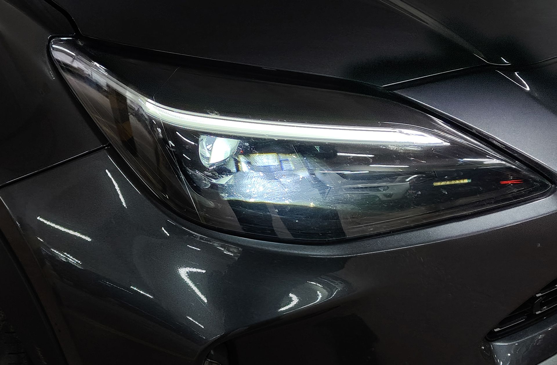Toyota Yaris Cross 120H Adventure 4WD - foto 13