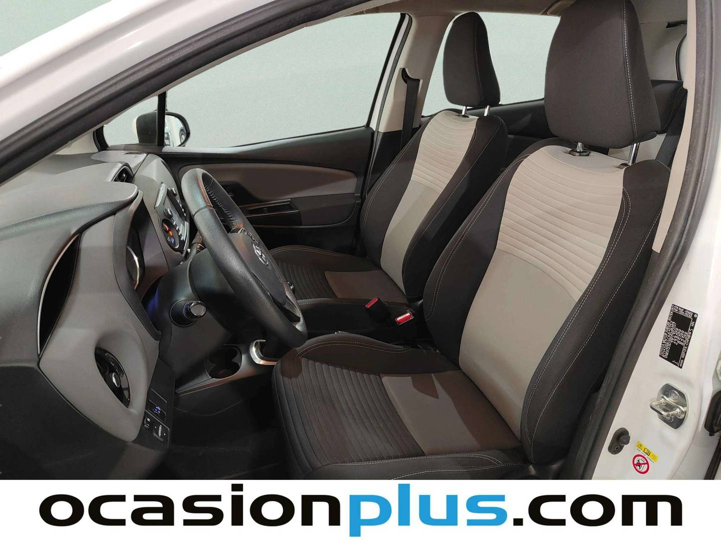 Foto Toyota Yaris Toyota Yaris 1.5 Active Tech (111 CV)